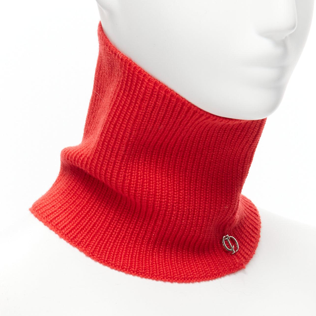 Red CHRISTIAN DIOR 100% wool red CD logo charm ribbed neck warmer collar For Sale