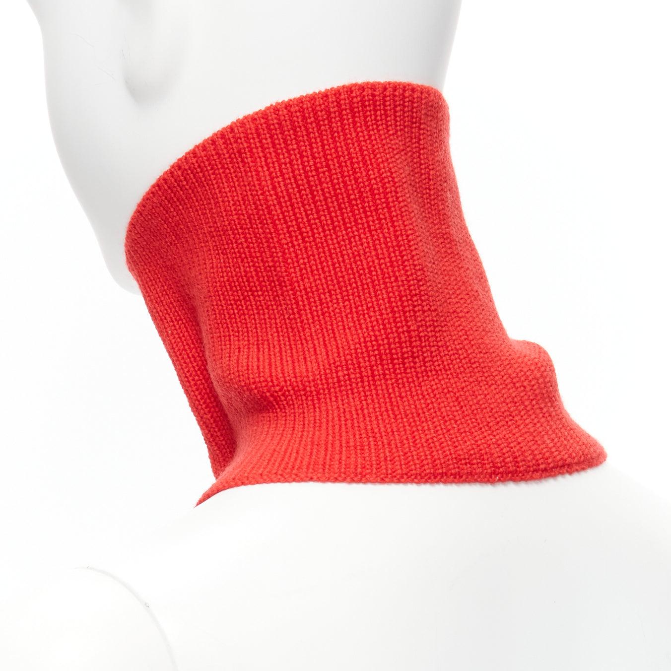 CHRISTIAN DIOR 100% wool red CD logo charm ribbed neck warmer collar For Sale 1