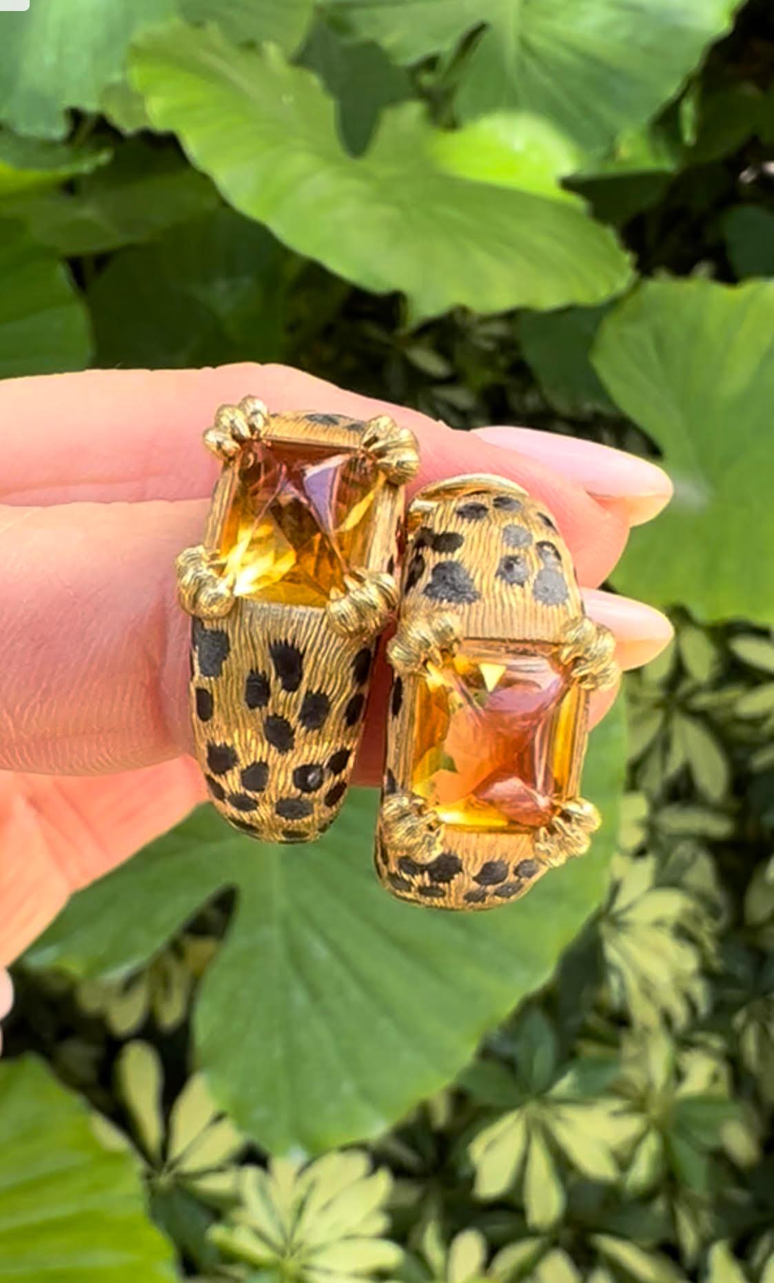 Modern Christian Dior 18k Yellow Gold Citrine Leopard Spot Hoop Earrings For Sale