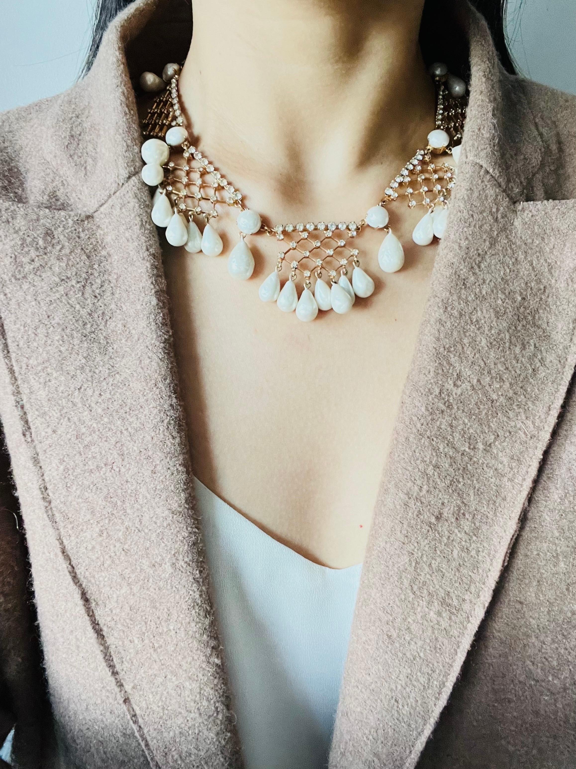 Christian Dior 1950 Vintage Bib Tear Drop Perle Cristalli Collana in pizzo a rete in vendita 5