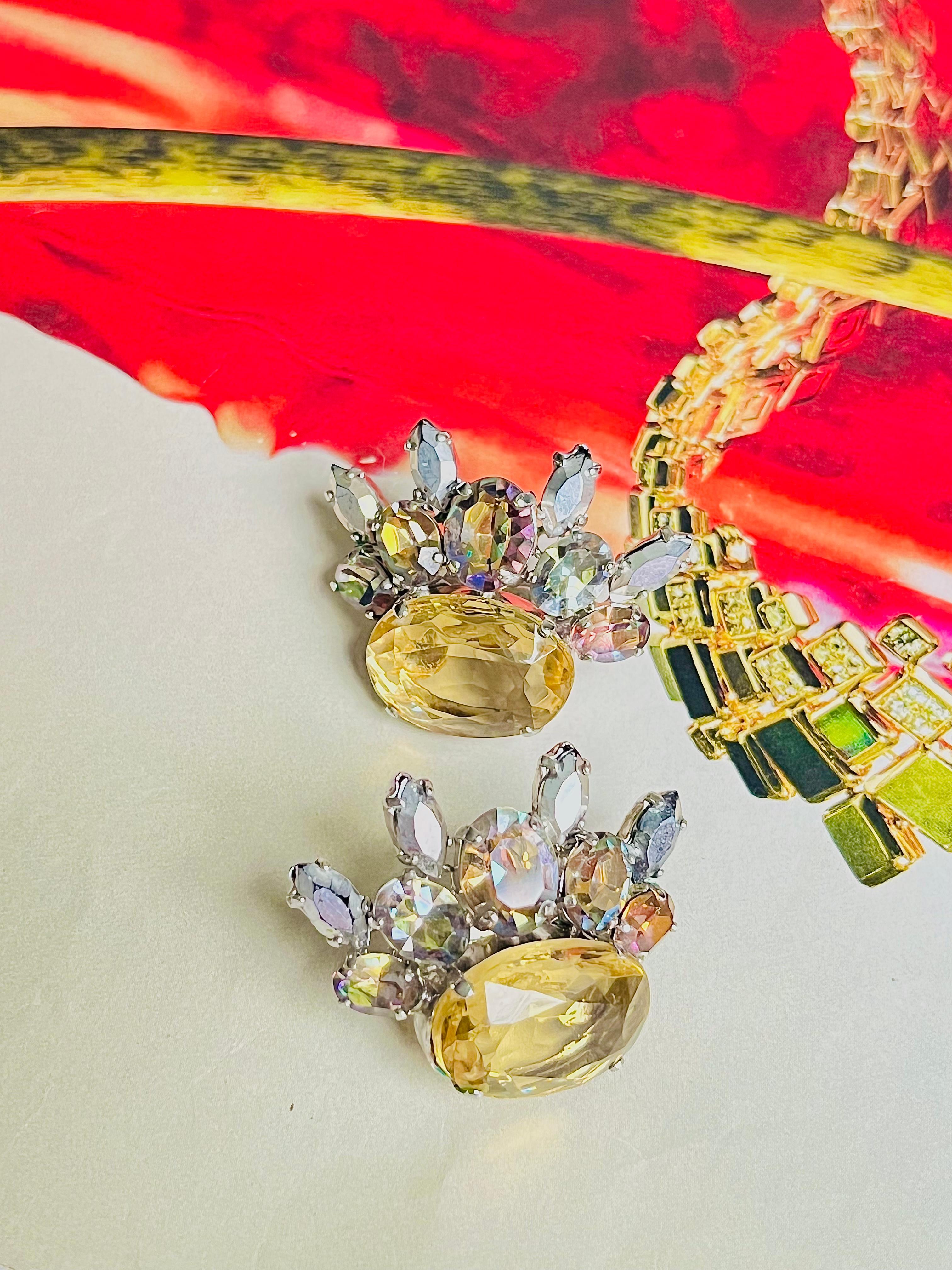 Christian Dior 1958 Floral Wing Iridescent Yellow Crystal Clip Silver Earrings In Good Condition For Sale In Wokingham, England