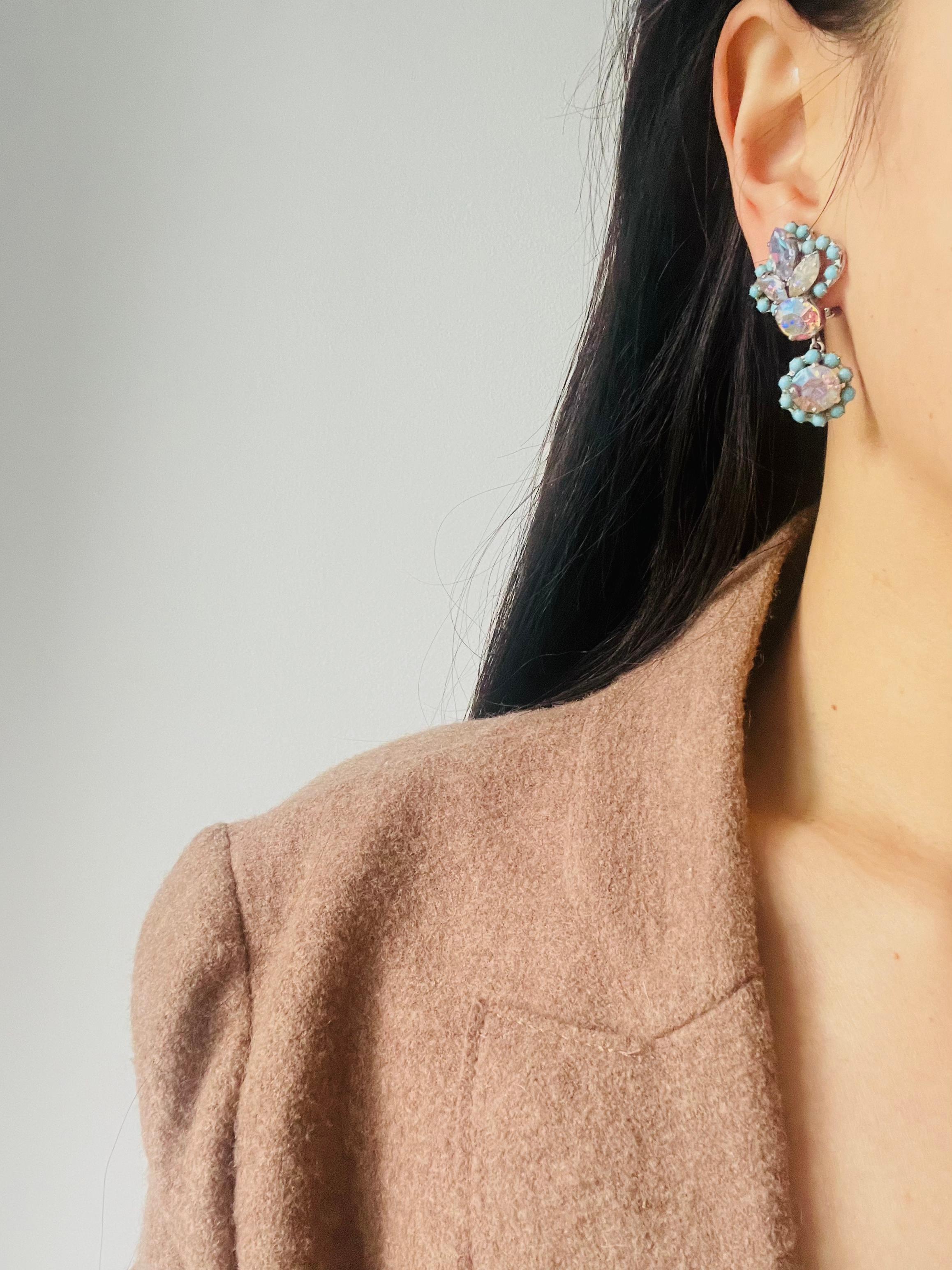 Christian Dior 1958 Turquoise Crystals Iridescent Aurora Flower Drop Earrings en vente 2