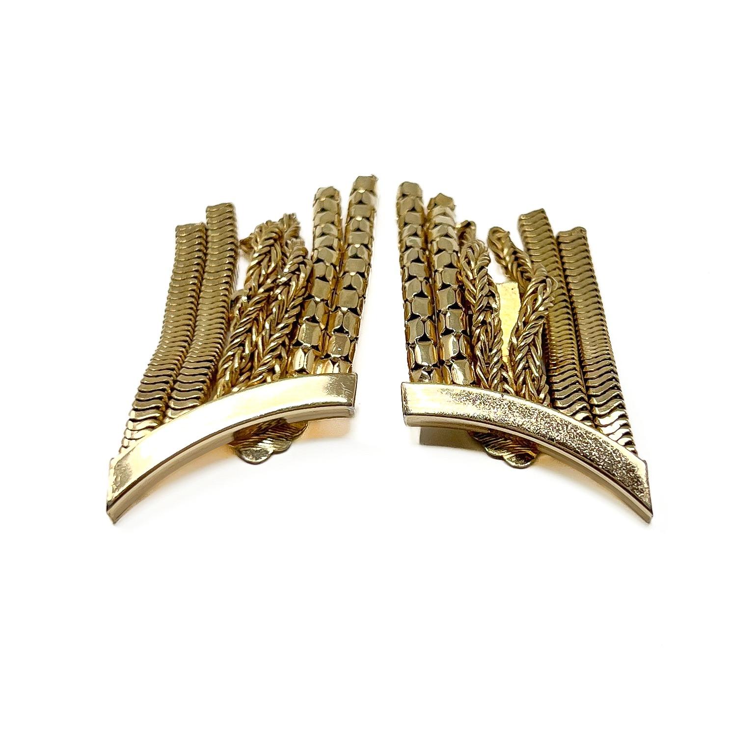 Women's Christian Dior 1960s Gold Plated Vintage Chain Tassel Earrings For Sale