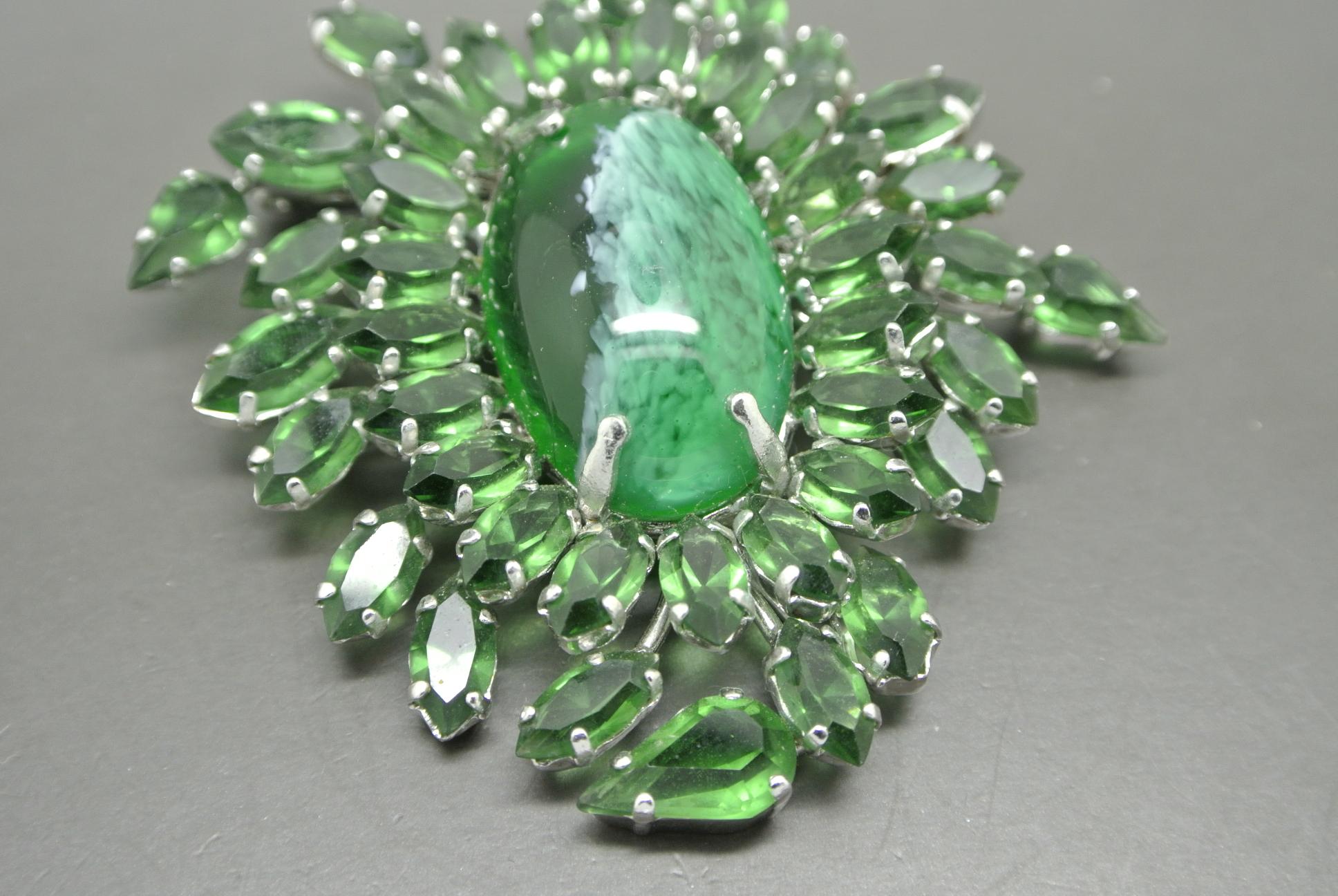 Women's or Men's Christian Dior 1961 Green Crystal Large Stone Couture Brooch For Sale