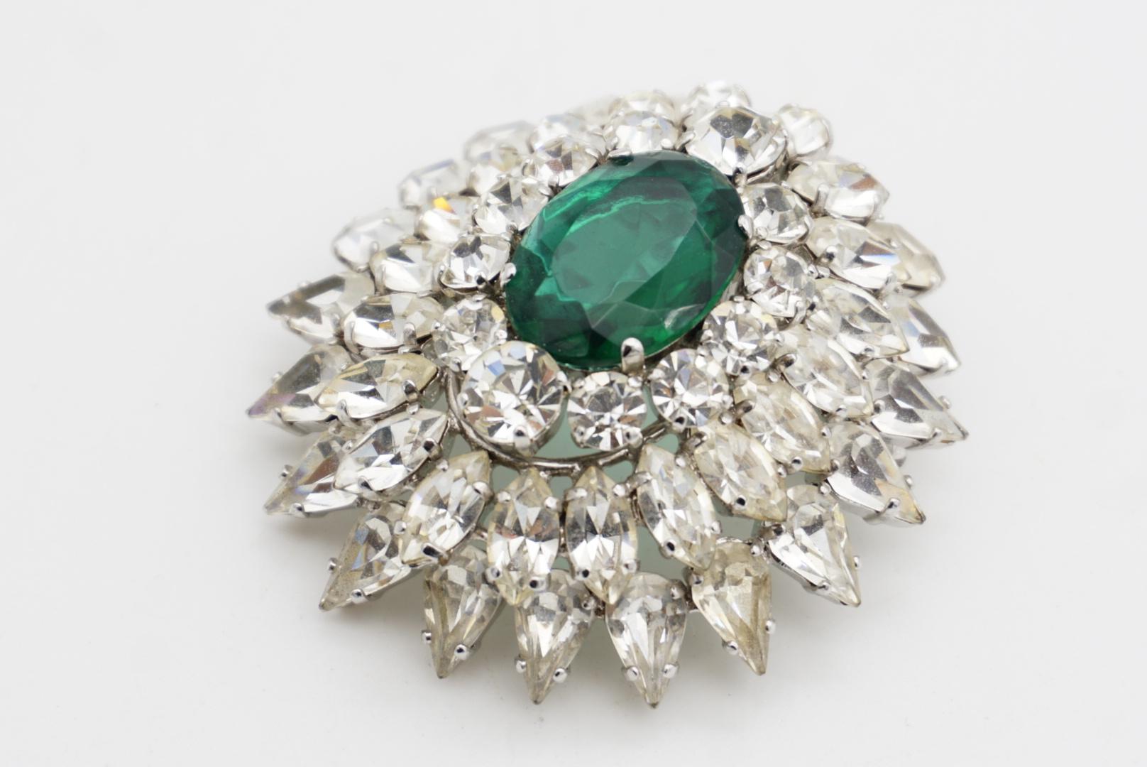 Christian Dior 1961 Grande spilla a goccia con cerchio di cristallo smeraldo Trio Marquise in vendita 6
