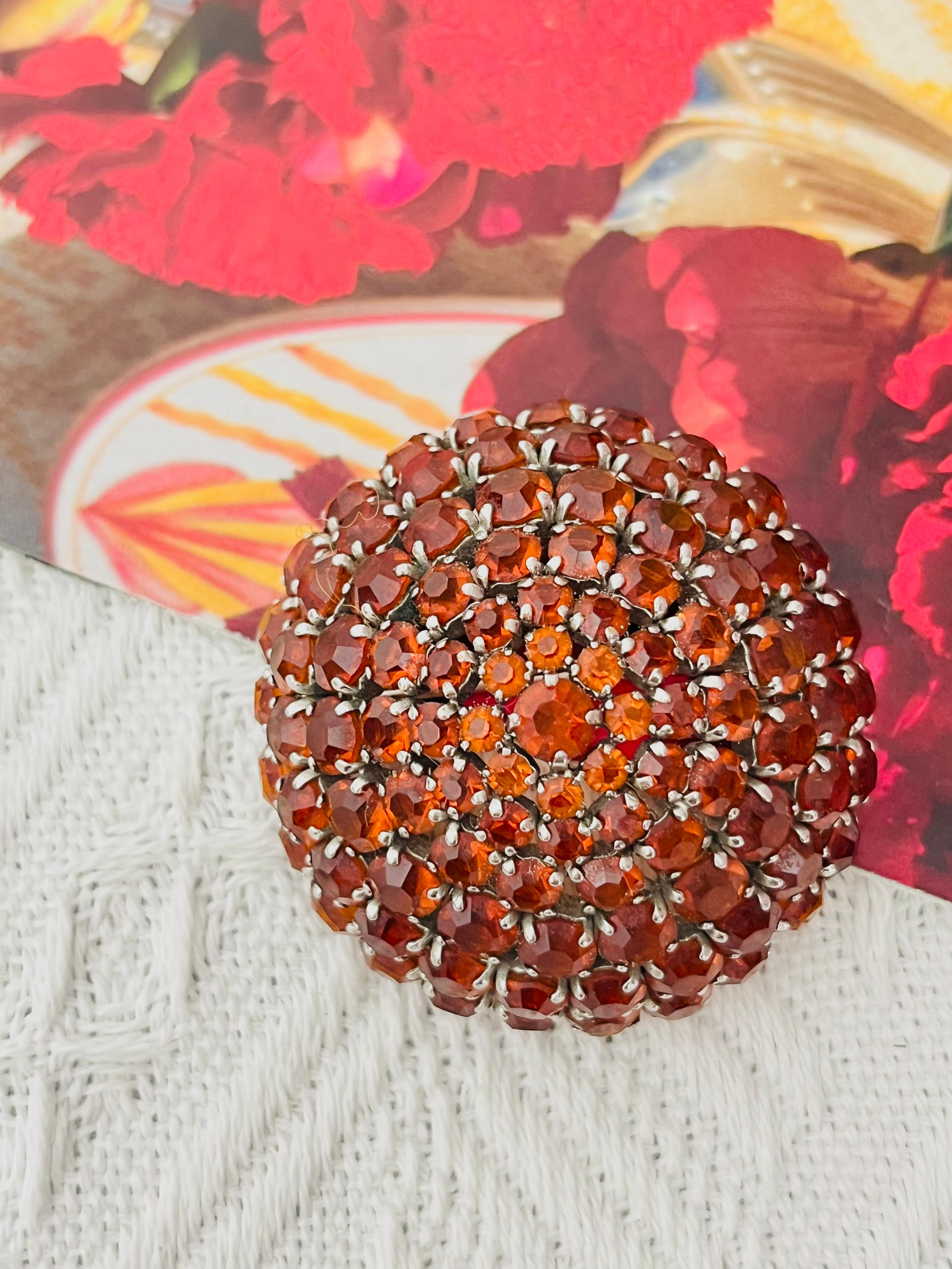Christian Dior 1961 Vintage Citrine Amber Whole Crystal Round Dome Layer Brooch Excellent état - En vente à Wokingham, England