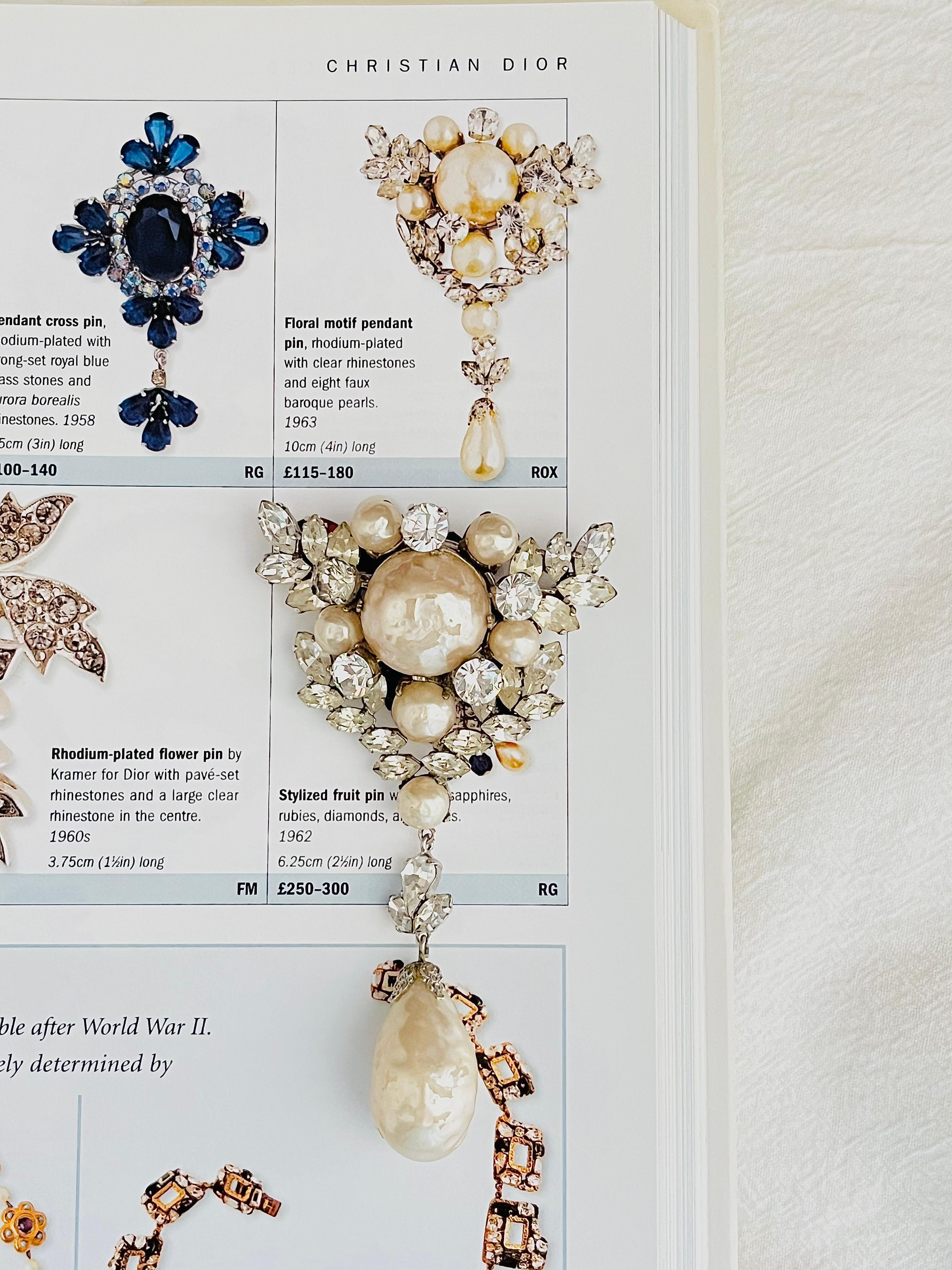 欠損あり　Christian Dior　大ぶりブローチ　グリポワ　パール Christian Dior 1961 Vintage Large White Pearl Crystals Floral