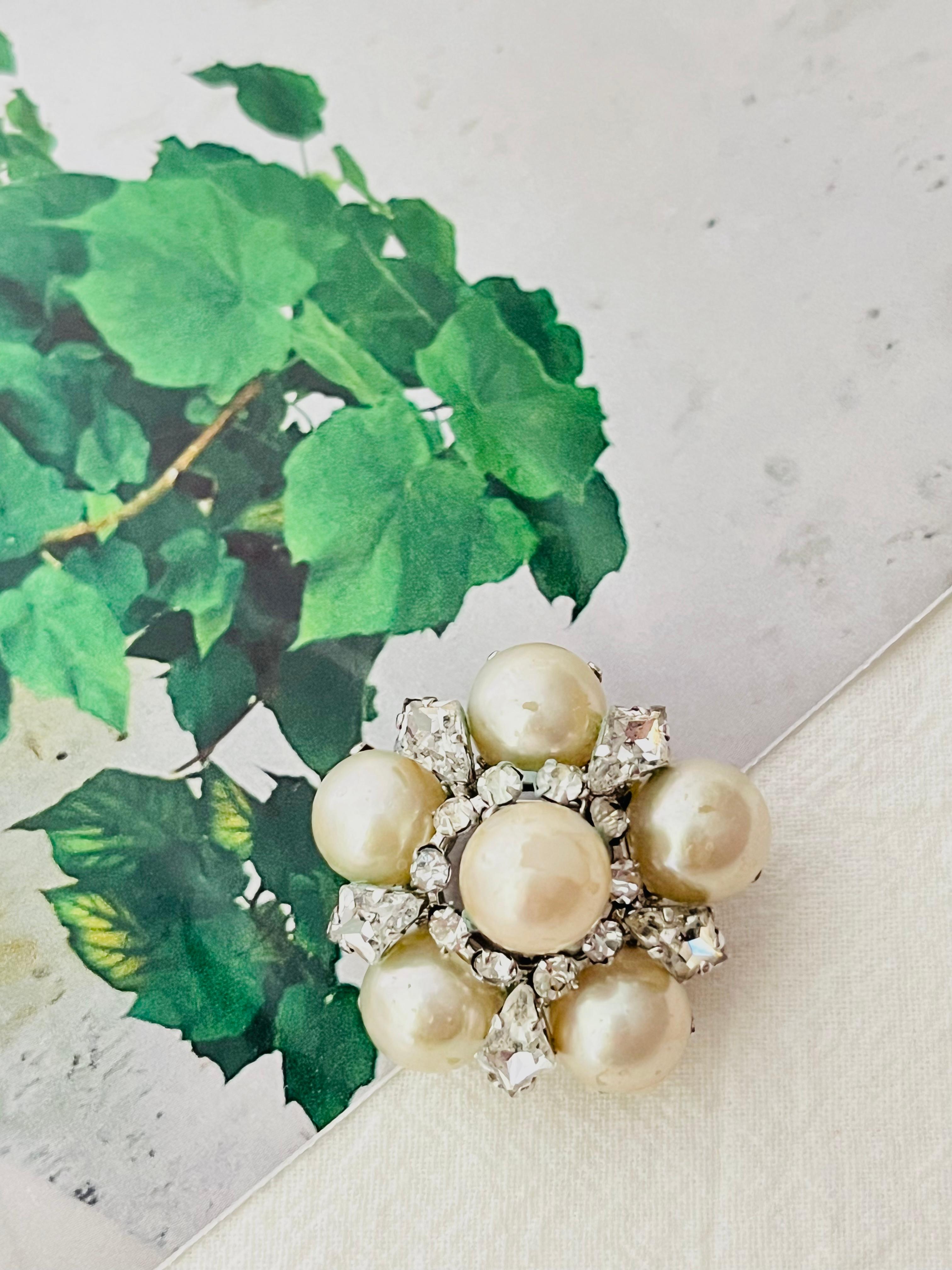 Art Deco Christian Dior 1962 Vintage White Pearls Crystals Openwork Floral Dome Brooch