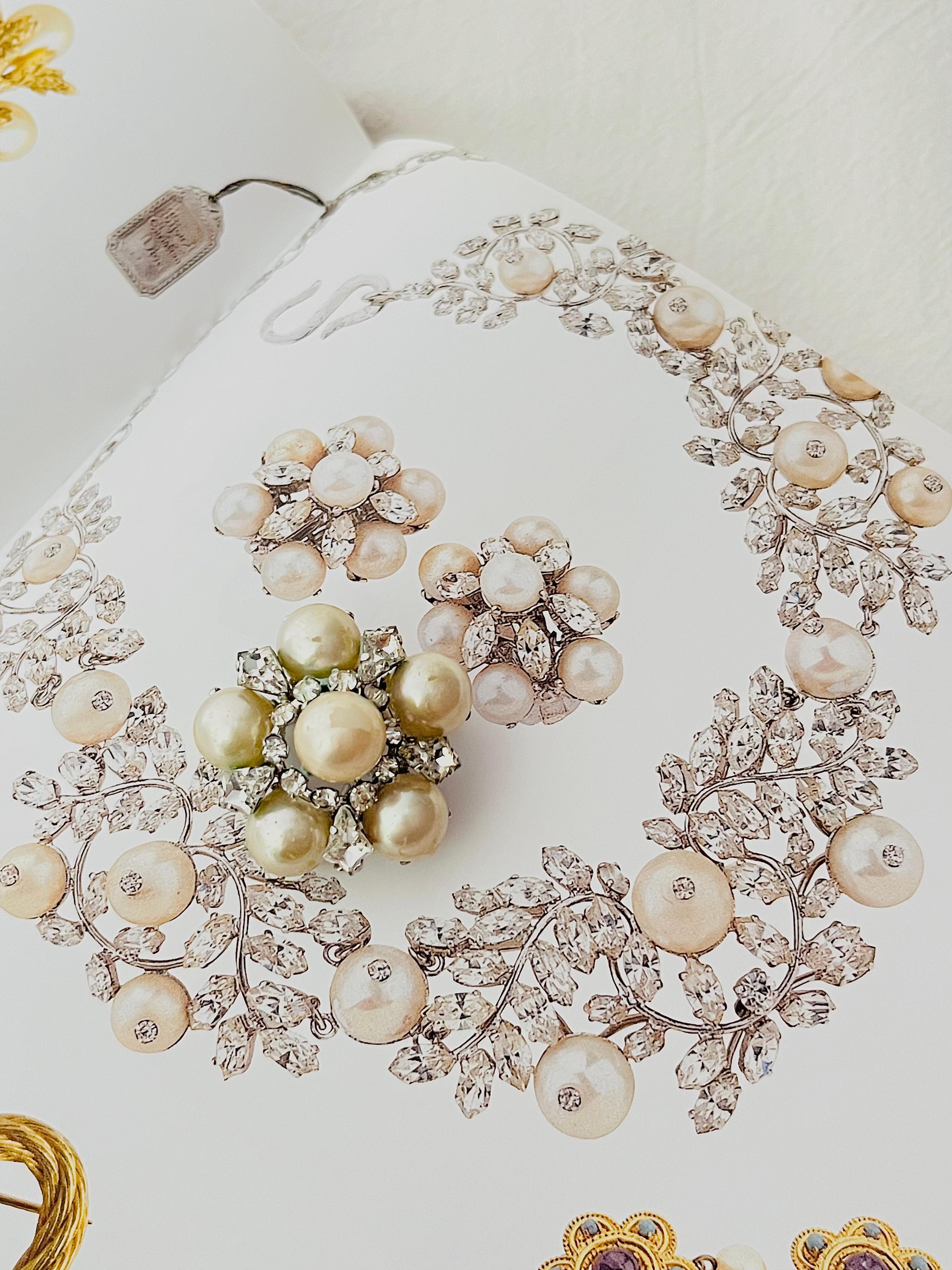 Christian Dior 1962 Vintage White Pearls Crystals Openwork Floral Dome Brooch In Good Condition In Wokingham, England