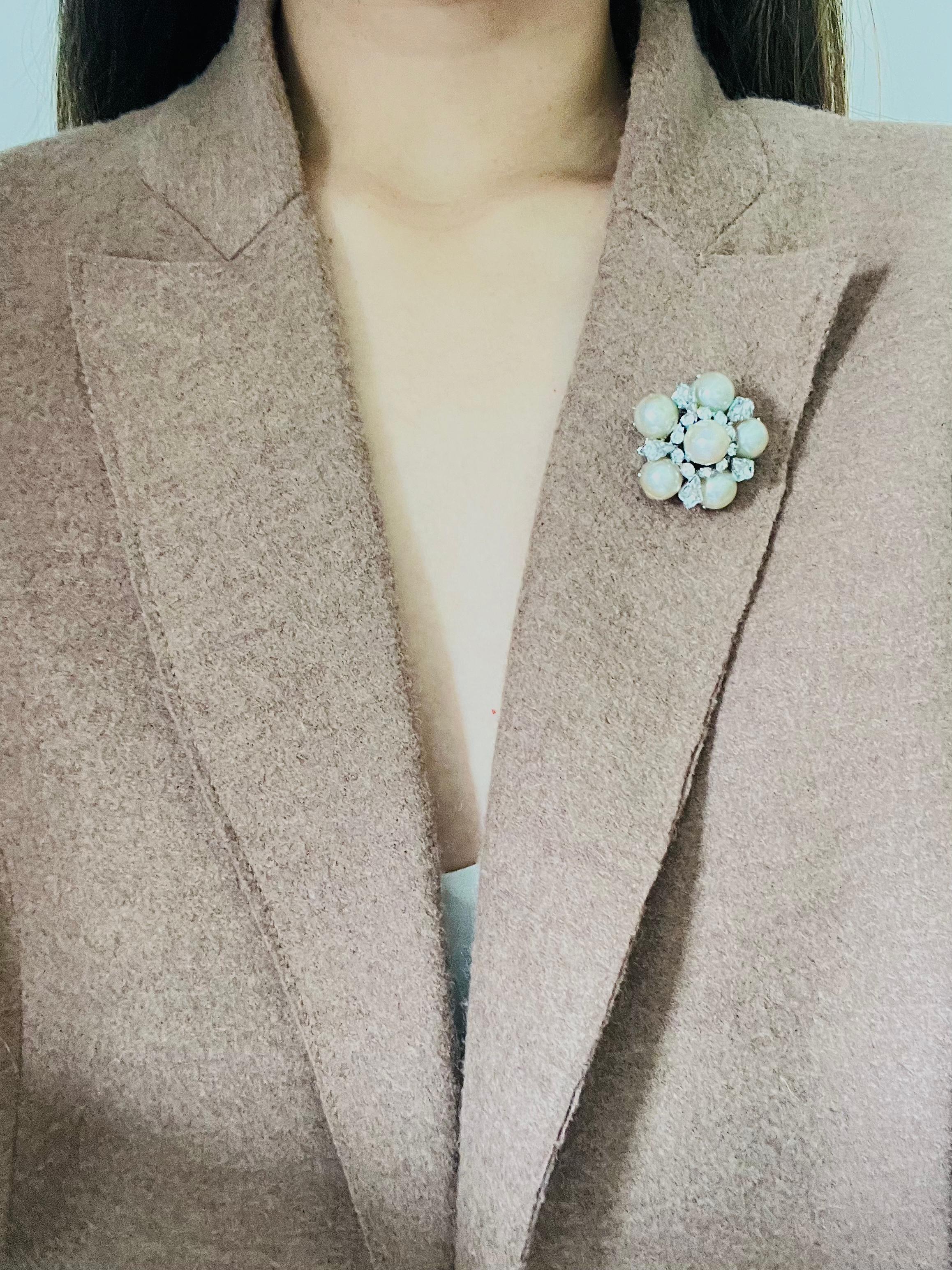 Christian Dior 1962 Vintage White Pearls Crystals Openwork Floral Dome Brooch 2