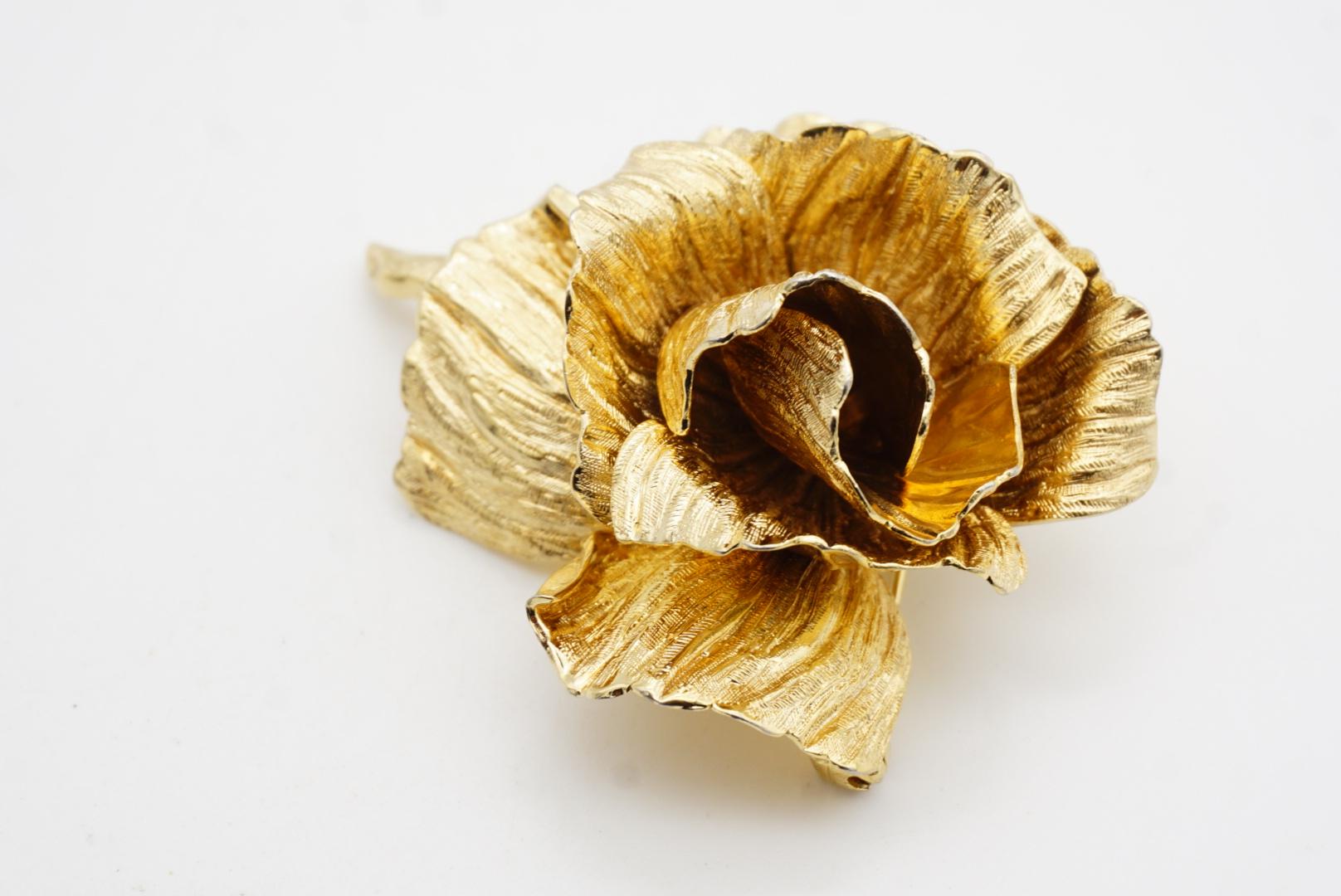 Christian Dior 1964 Vintage Large 3D Blossom Rose Flourish Flower Gold Brooch For Sale 5