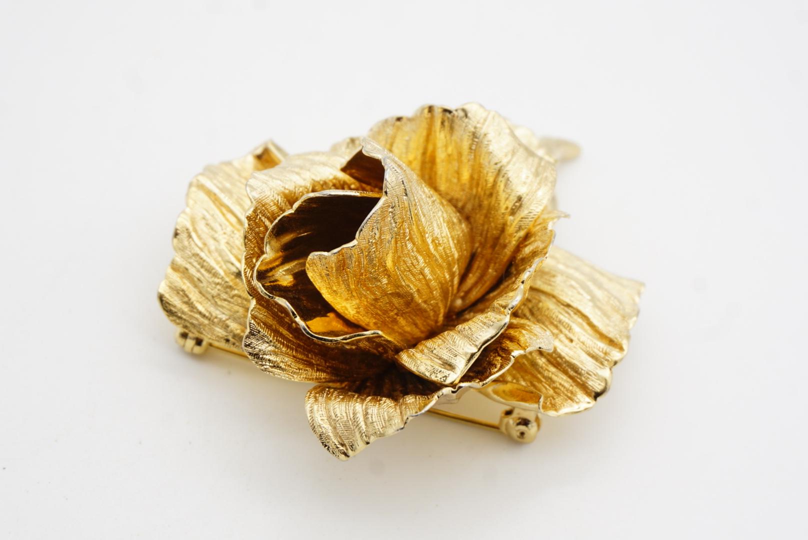 Christian Dior 1964 Vintage Large 3D Blossom Rose Flourish Flower Gold Brooch For Sale 6