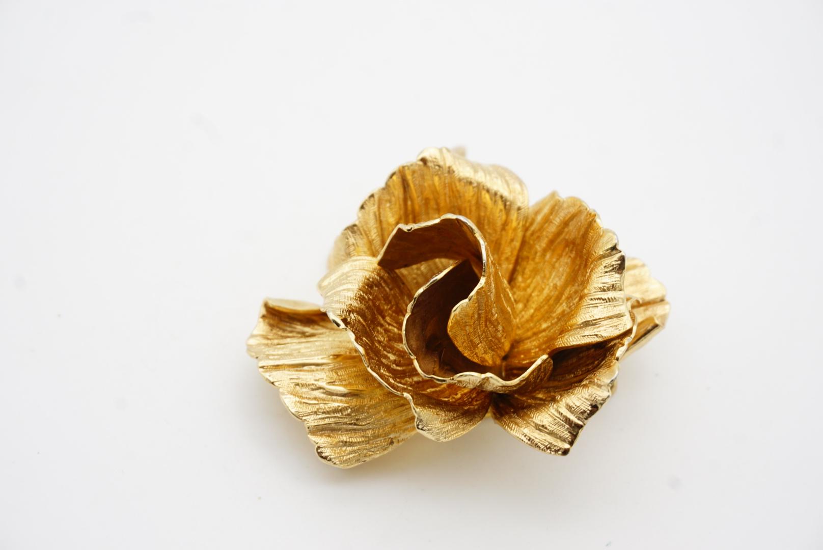 Christian Dior 1964 Vintage Broche grande esculpido en 3D de flor de rosa viva 6