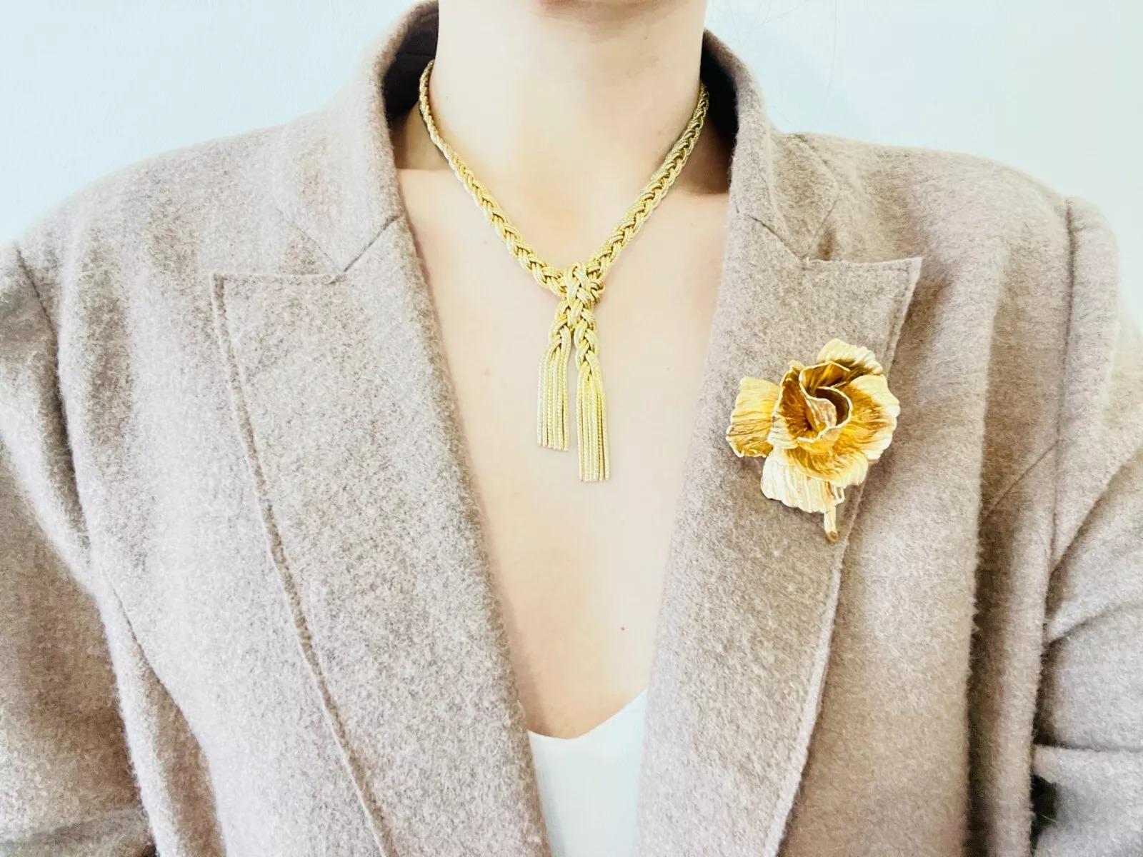 da uomo o donna Christian Dior 1964 Spilla a fiore grande e vivace in 3D di Christian Rose in vendita