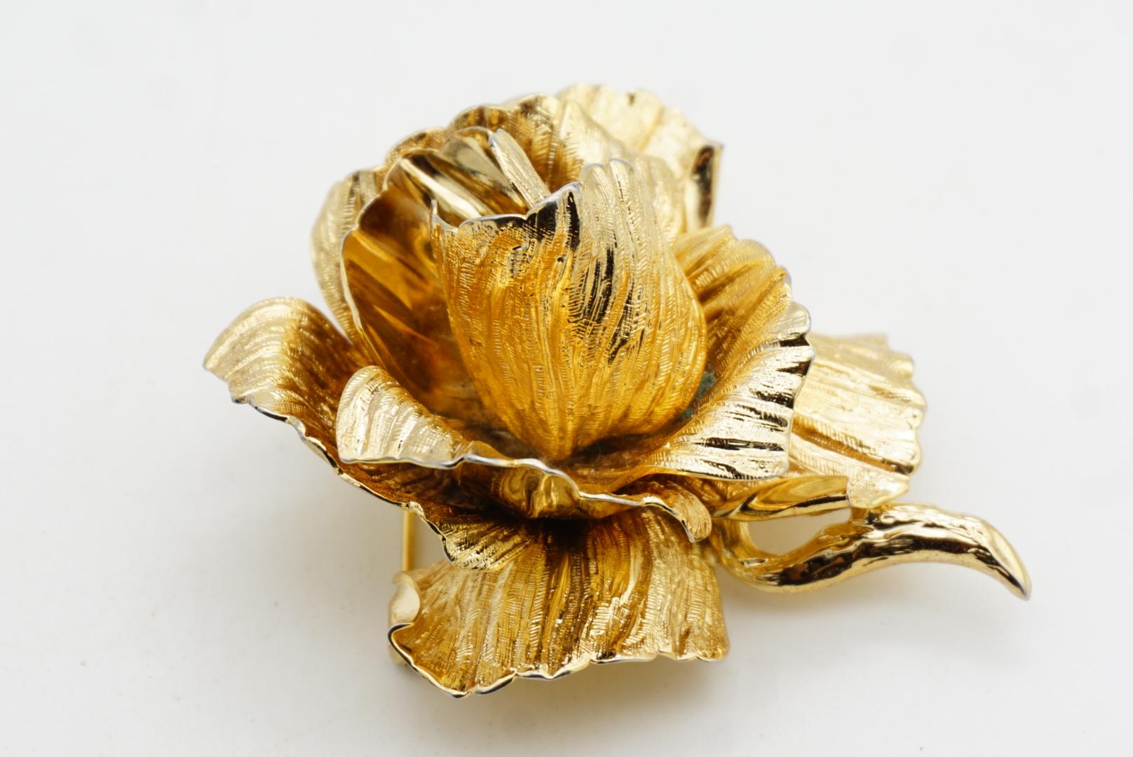 Christian Dior 1964 Spilla d'oro a strati con fiore di rosa grande e vivace d'epoca in vendita 6