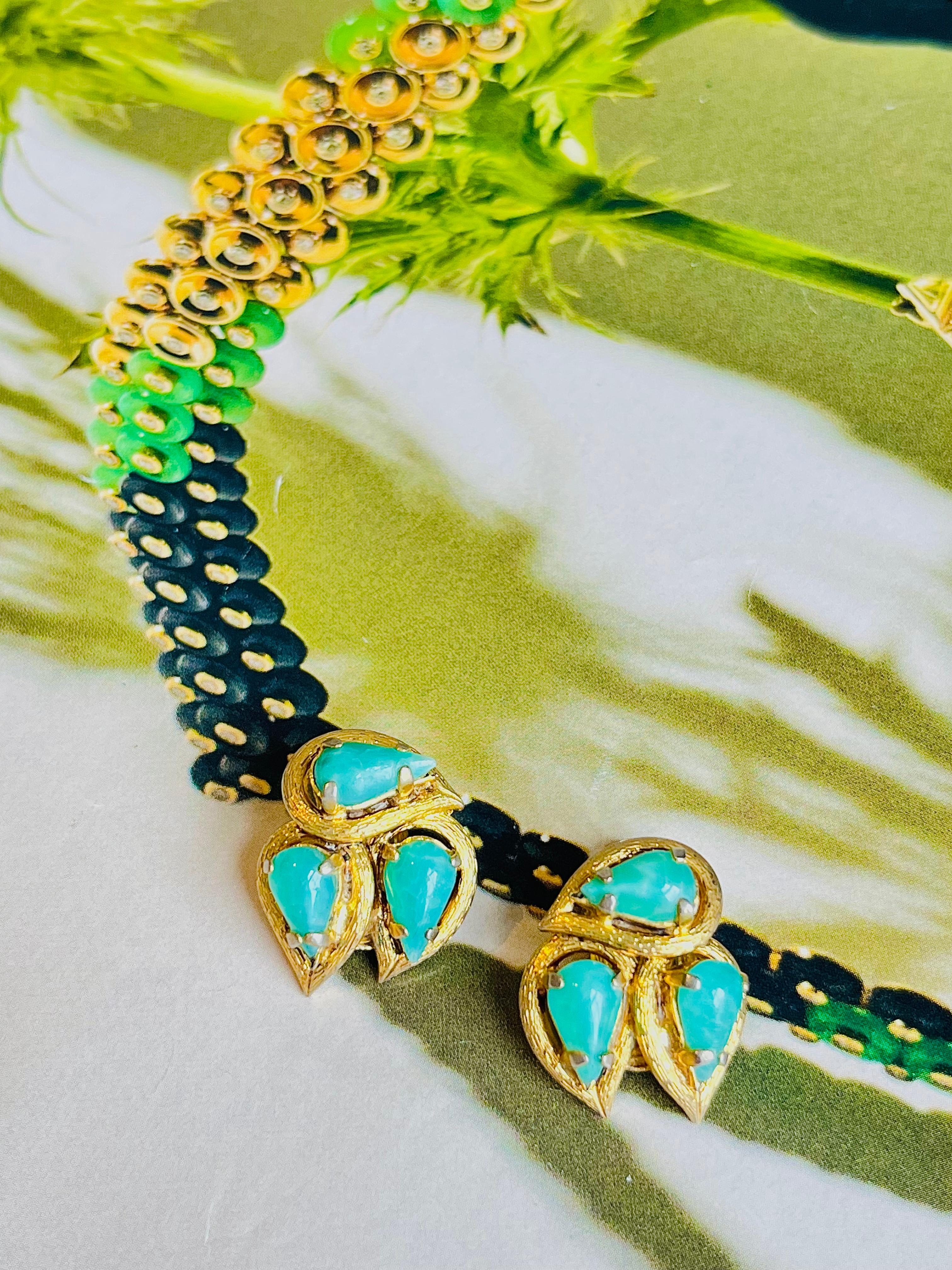 Women's or Men's Christian Dior 1965 Vintage Emerald Jade Green Trio Water Tear Drops Earrings For Sale