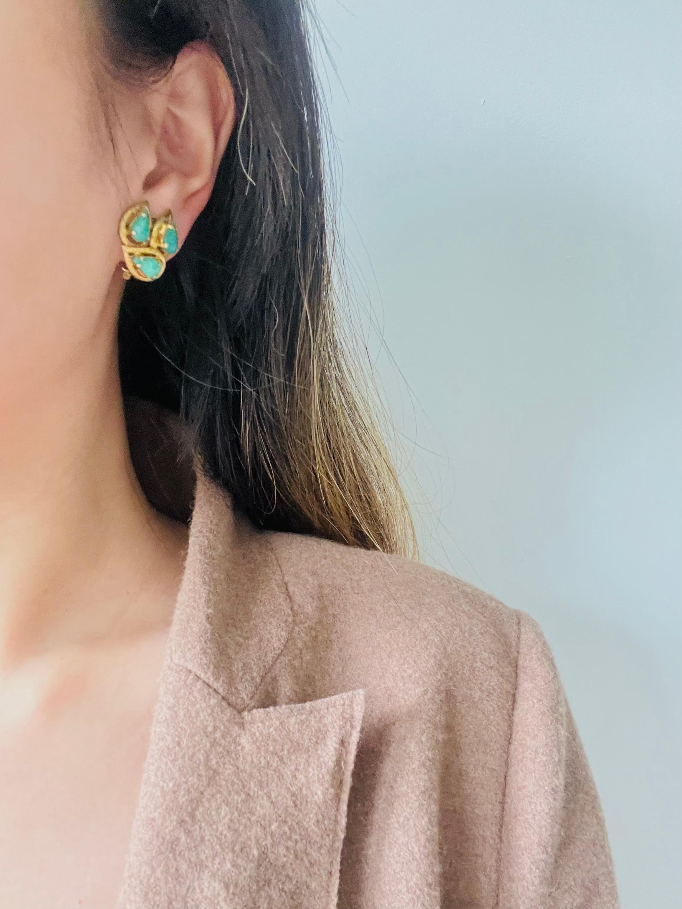 Christian Dior 1965 Vintage Emerald Jade Green Trio Water Tear Drops Earrings For Sale 3