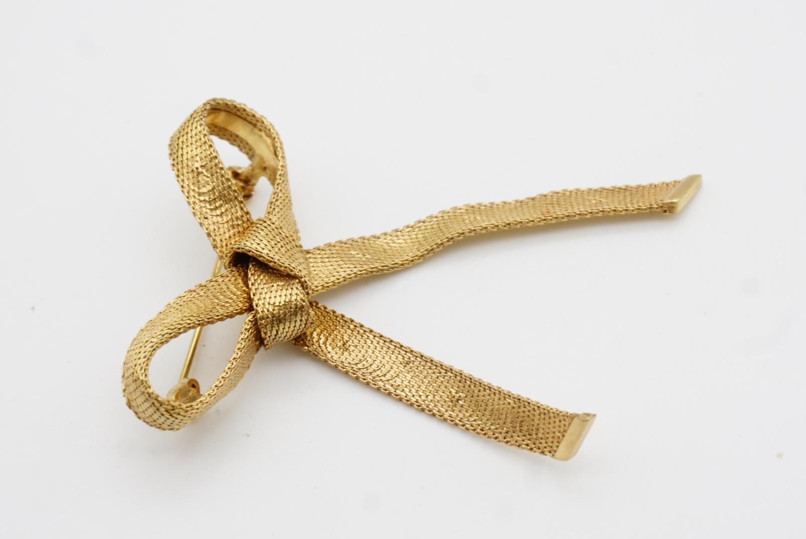Christian Dior 1965 Vintage Long Knot Bow Ribbon Star Relief Mesh Gold Brooch 4