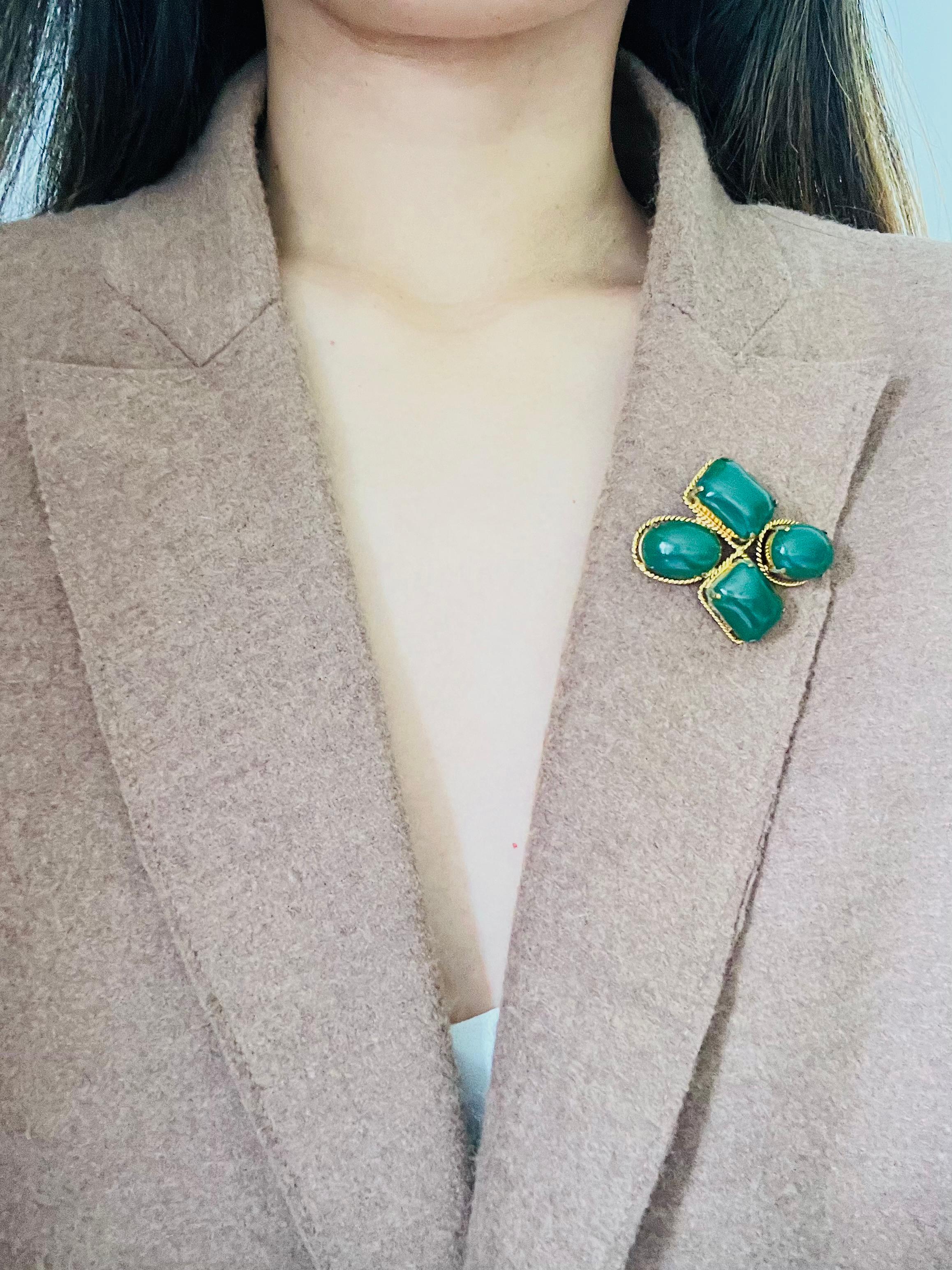 Christian Dior 1966 Vintage Four Dark Green Emerald Oval Rectangle Gold Brooch For Sale 1