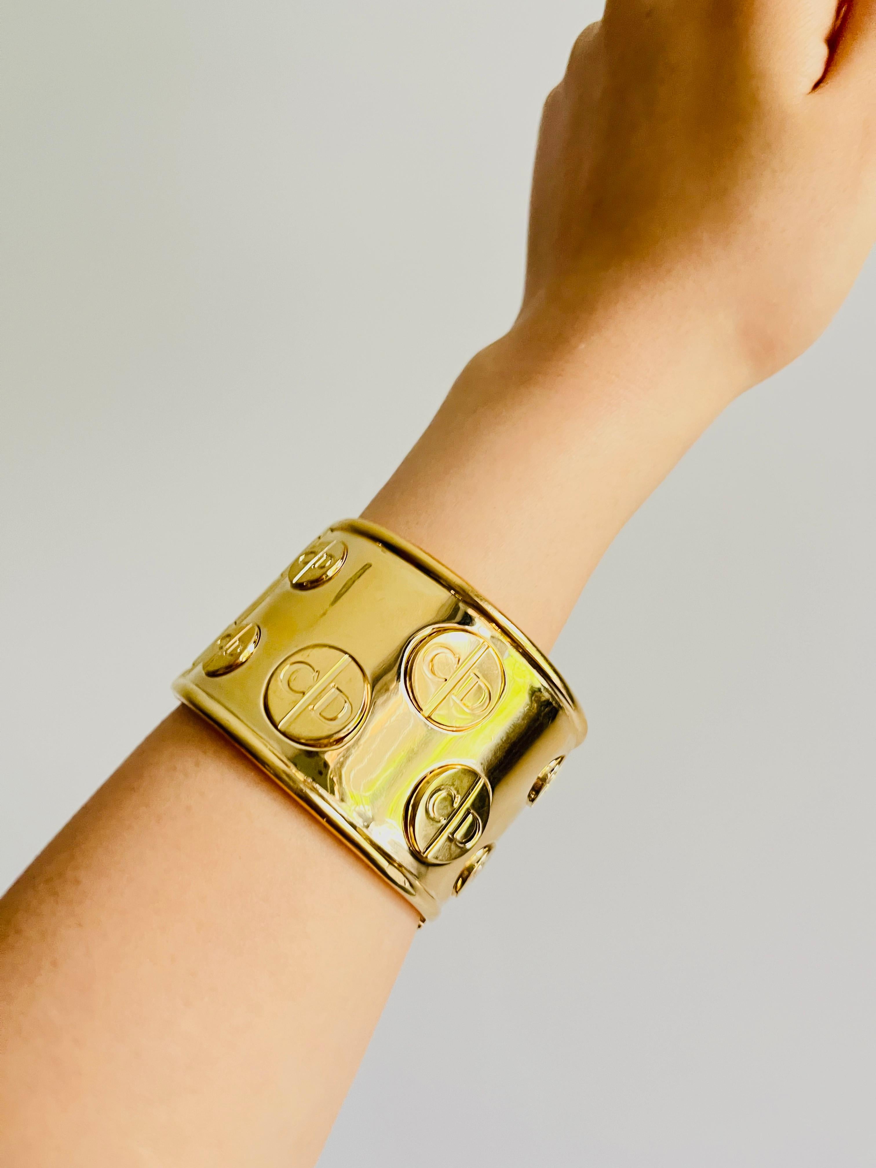 Femenino o masculino Christian Dior 1970s Círculo Todo Logotipo CD Manschette Chunky Bangle Pulsera Brazalete