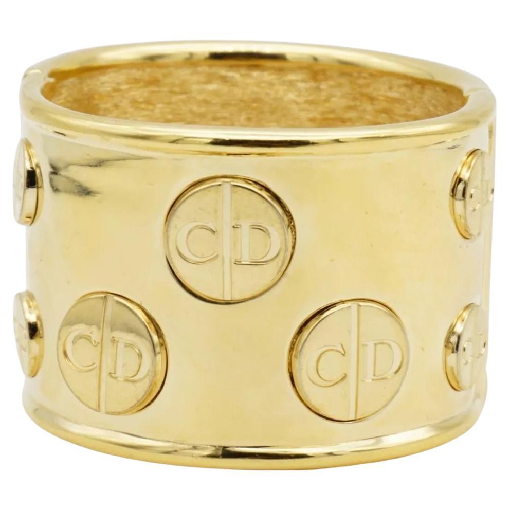 Christian Dior 1970s Circle All Logo CD Manschette Chunky Bangle Cuff Bracelet For Sale