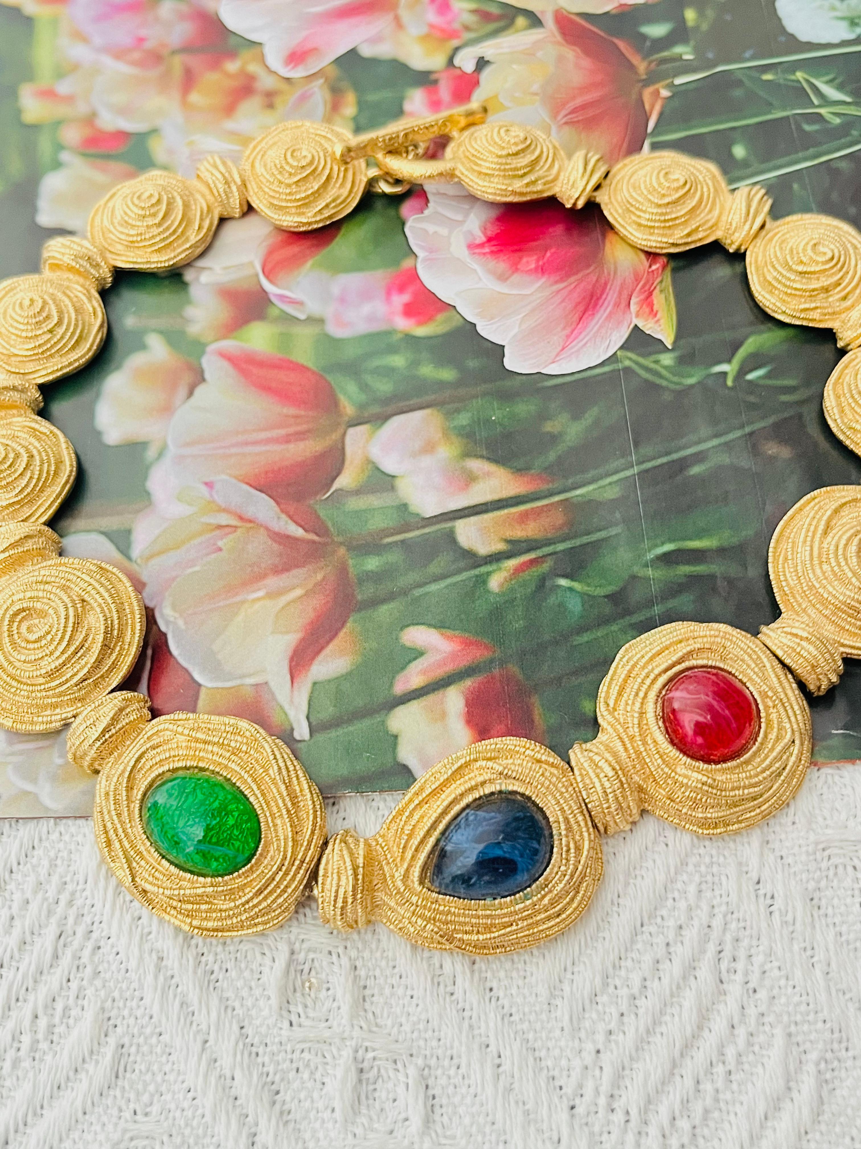 da uomo o donna Christian Dior 1970 - Collana a spirale con smeraldo e zaffiro con cabochon in vendita