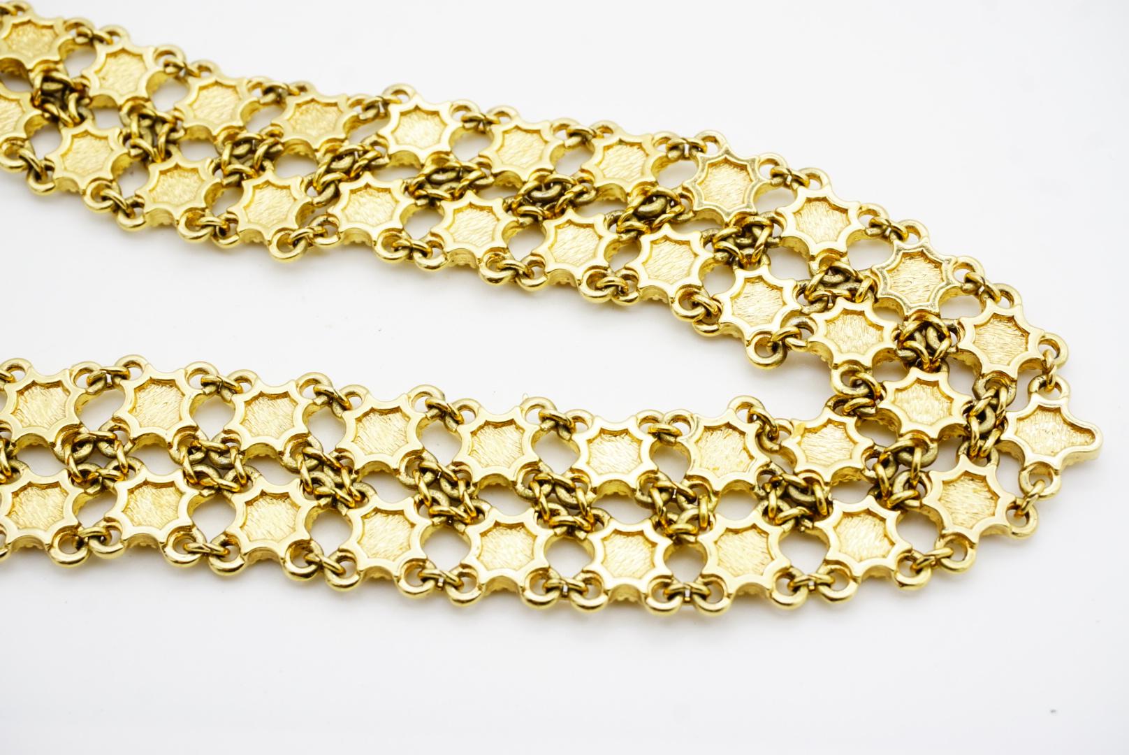 Christian Dior 1970 - Collana quadrata a rete traforata con stelle di smeraldo e rubino in vendita 15