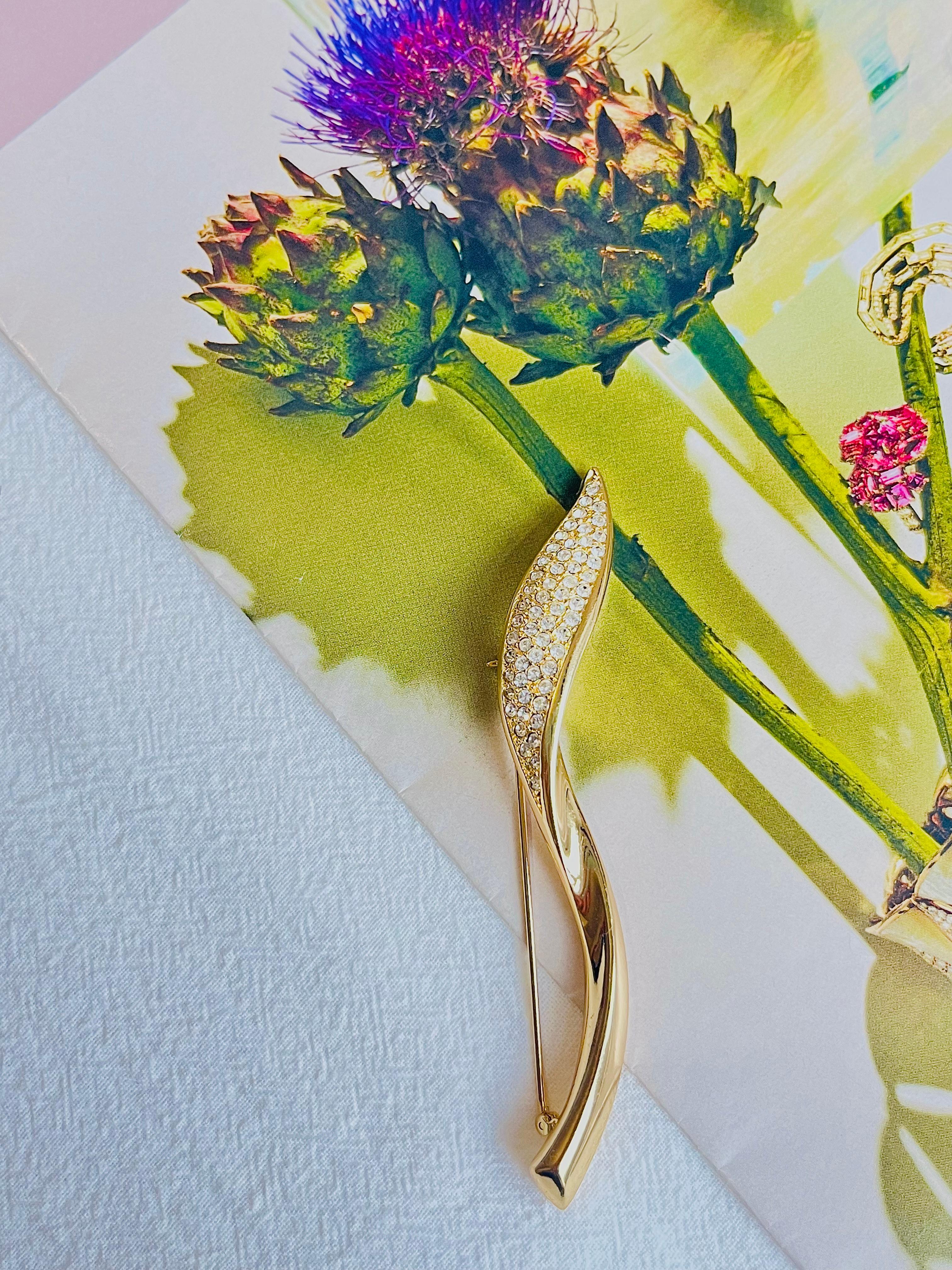 Christian Dior 1970s Vintage Extra Long Swirl Leaf Crystals Modernist Brooch In Excellent Condition For Sale In Wokingham, England