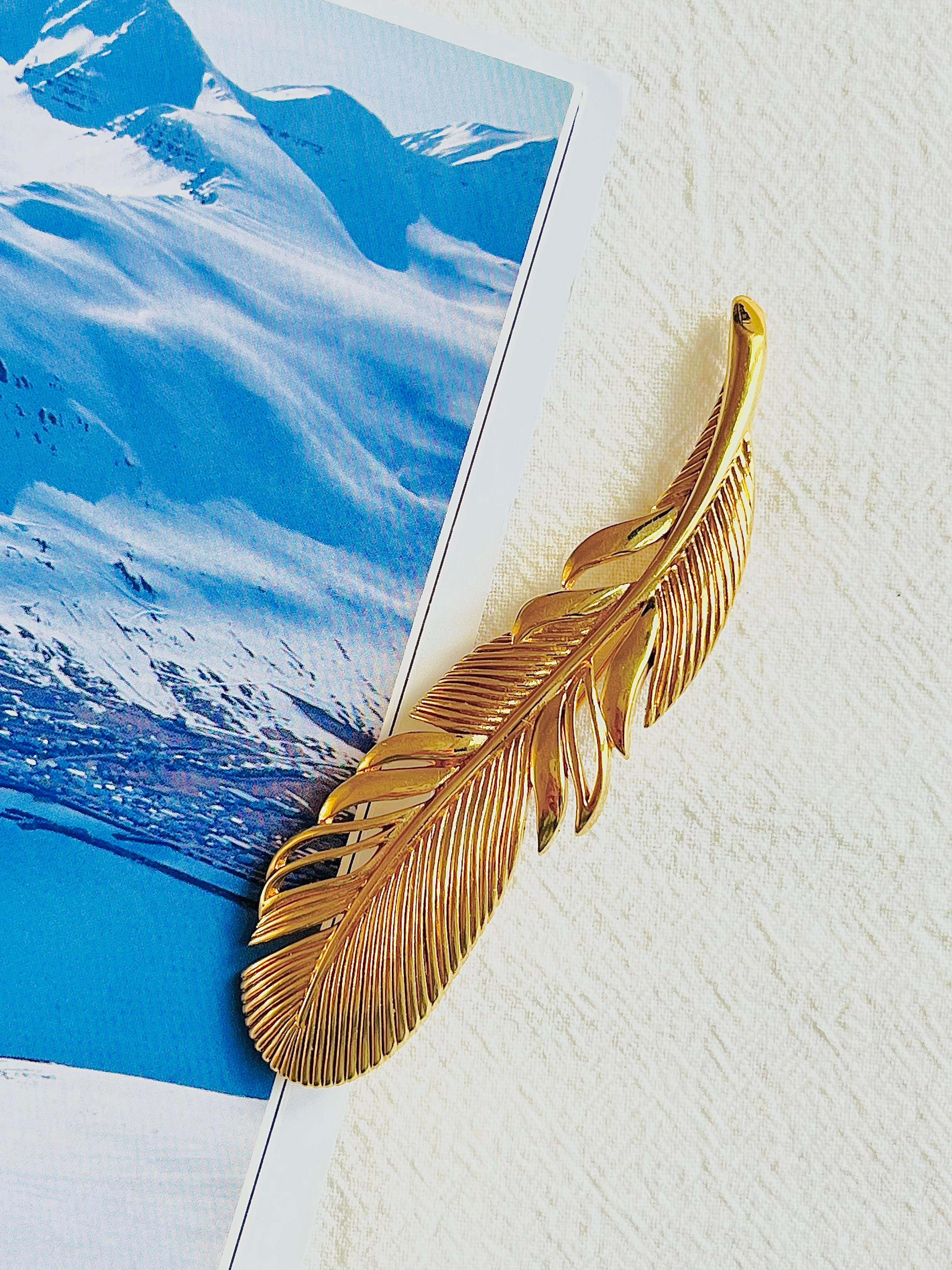 Art Nouveau Christian Dior 1970s Vintage Huge Openwork Large Long Feather Leaf Gold Brooch