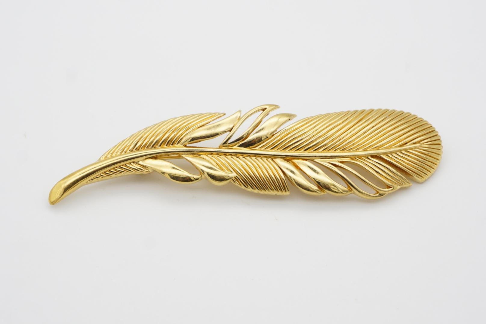 Christian Dior 1970s Vintage Huge Openwork Large Long Feather Leaf Gold Brooch 1