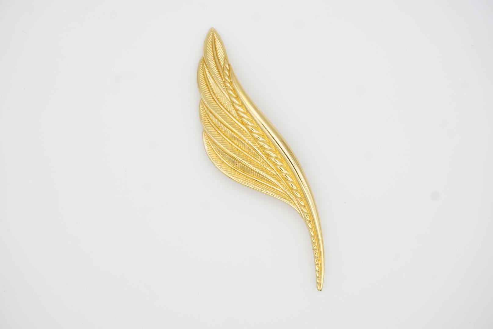 Christian Dior 1970s Vintage Huge Openwork Large Long Feather Leaf Gold Brooch  For Sale 3