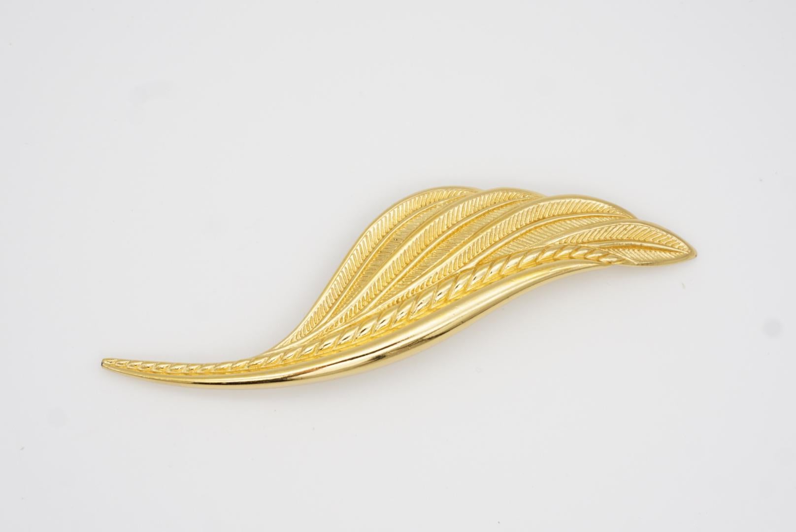 Christian Dior 1970s Vintage Huge Openwork Large Long Feather Leaf Gold Brooch  For Sale 4