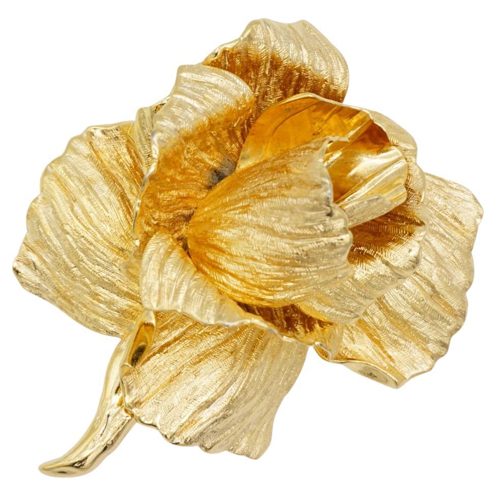 Christian Dior 1970s Vintage Large 3D Textured Vivid Floral Rose Blossom Brooch, Gold Tone

Very good condition. Rare to find.  Light scratches or colour loss, barely noticeable. 100% Genuine.

A unique piece. This is gold plated stylised brooch.