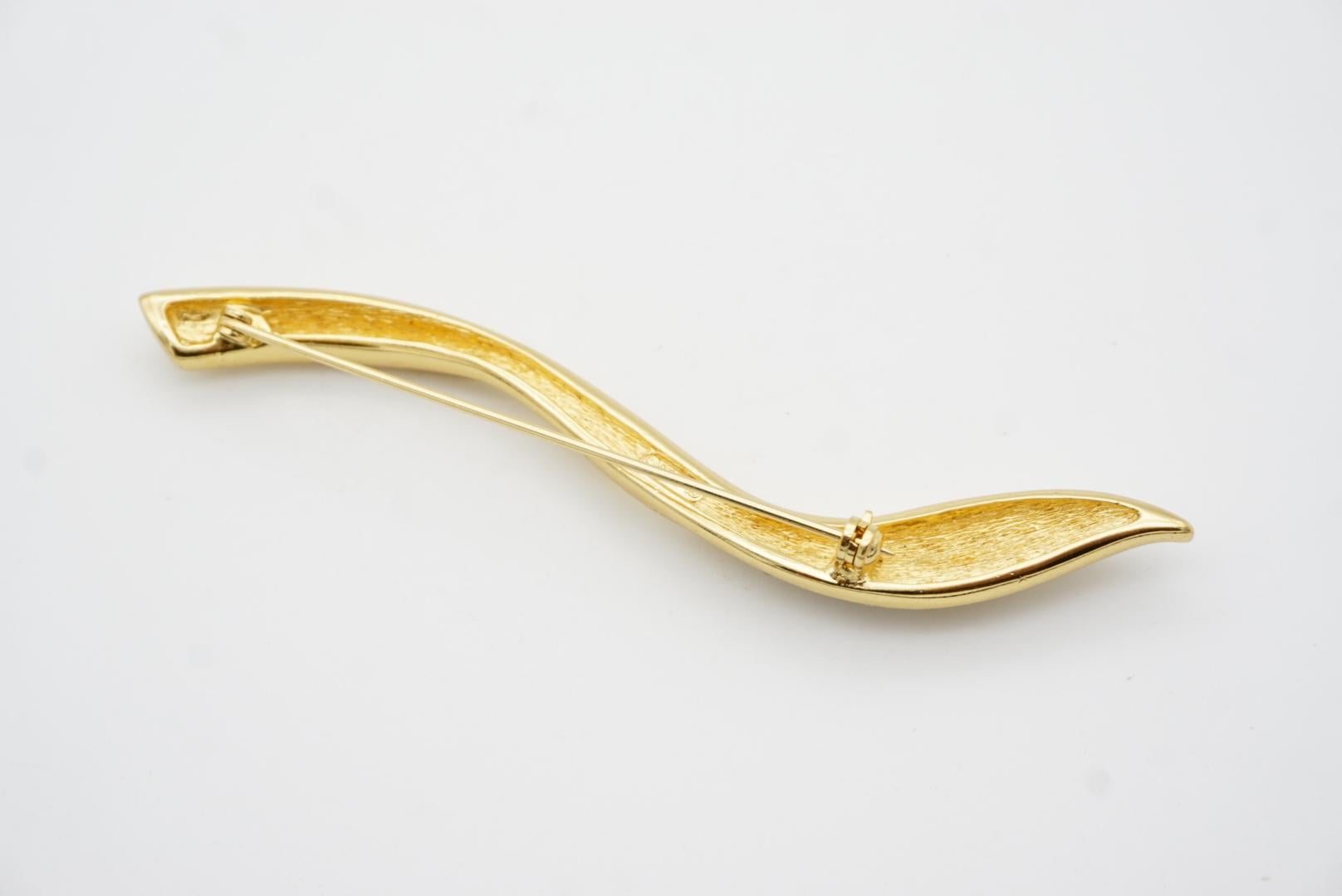 Christian Dior 1970s Vintage Large Long Swirl Leaf Flame Crystals Gold Brooch For Sale 6