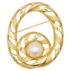 Christian Dior 1970s Retro Large Oval Swirl Openwork Round Pearl Gold Brooch