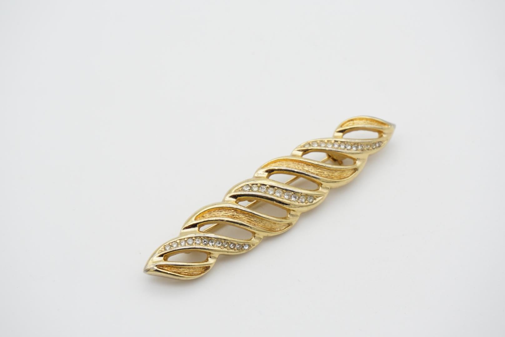 Christian Dior 1970s Vintage Long Fire Croissant Openwork Crystal Swirl Brooch For Sale 3