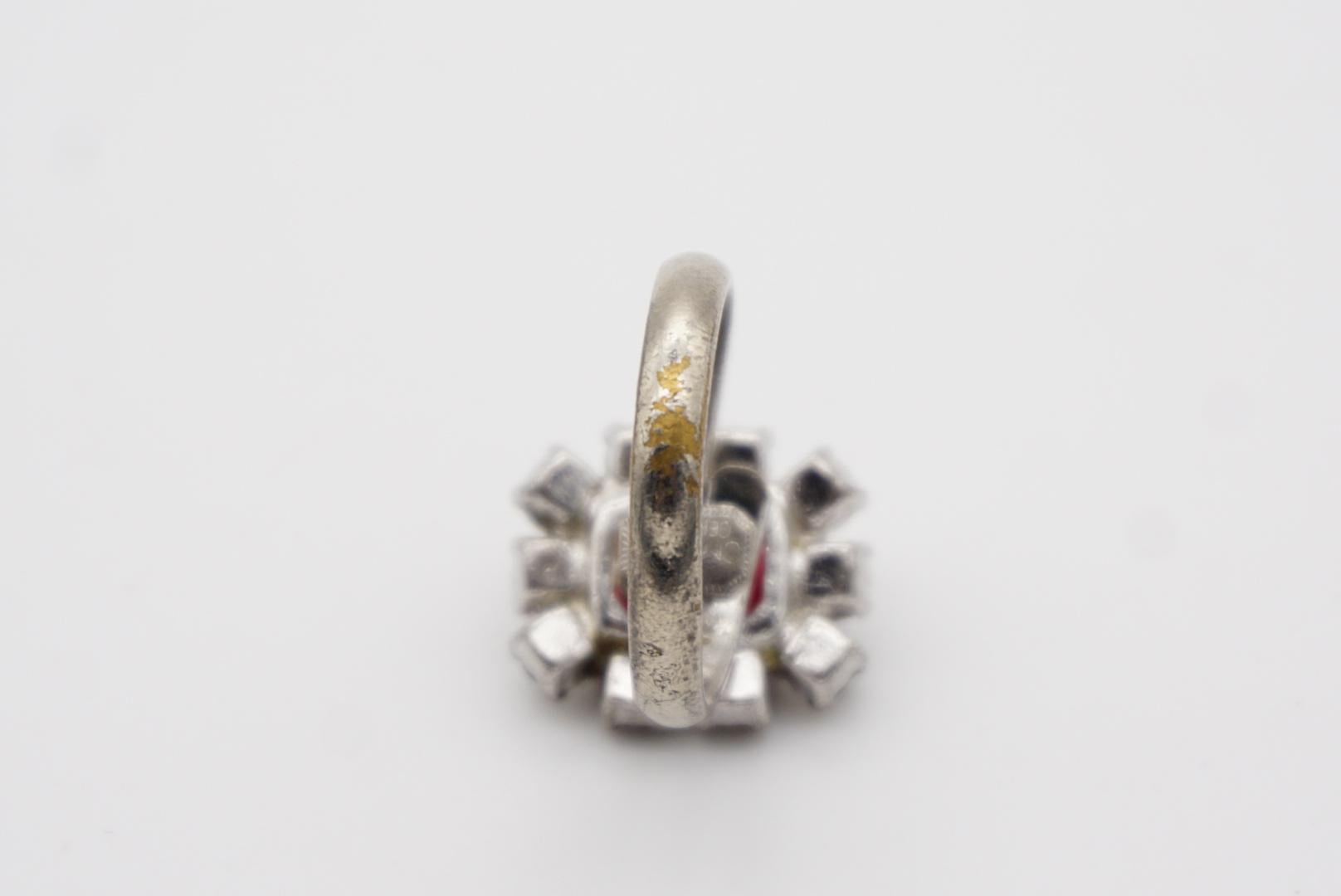 Christian Dior 1970 Vintage Rettangolo Rosso Rubino Cristalli Halo Anello in Argento, US 7 in vendita 5
