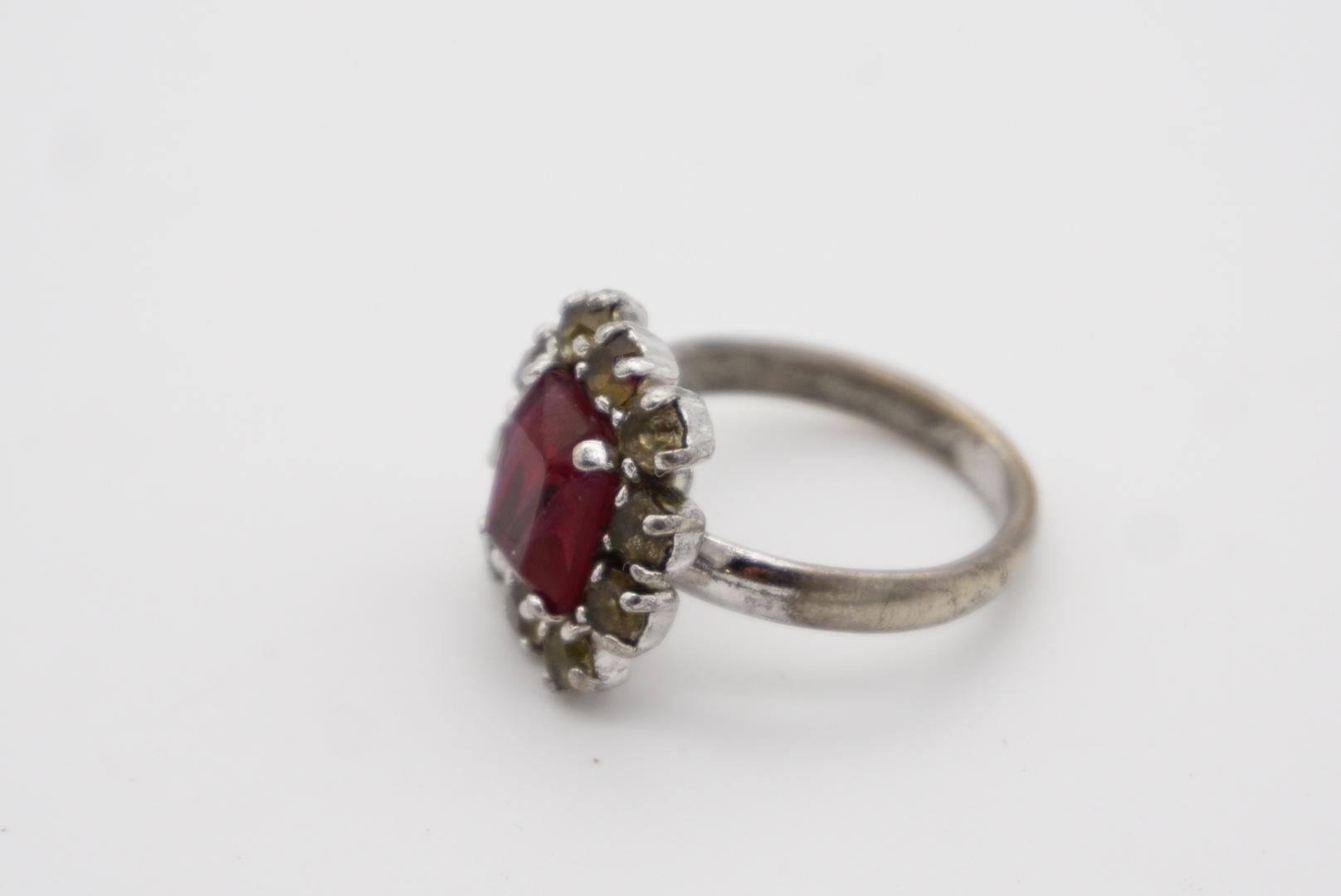 Christian Dior 1970 Vintage Rettangolo Rosso Rubino Cristalli Halo Anello in Argento, US 7 in vendita 4
