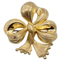 Christian Dior 1970s Vintage Ribbon Present Gift Knot Bow Heart Love Gold Brooch
