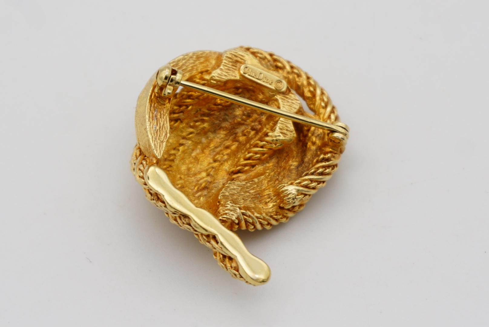 Christian Dior 1970s Vintage Round Hoop Knot Twist Rope Crystals Gold Brooch 6
