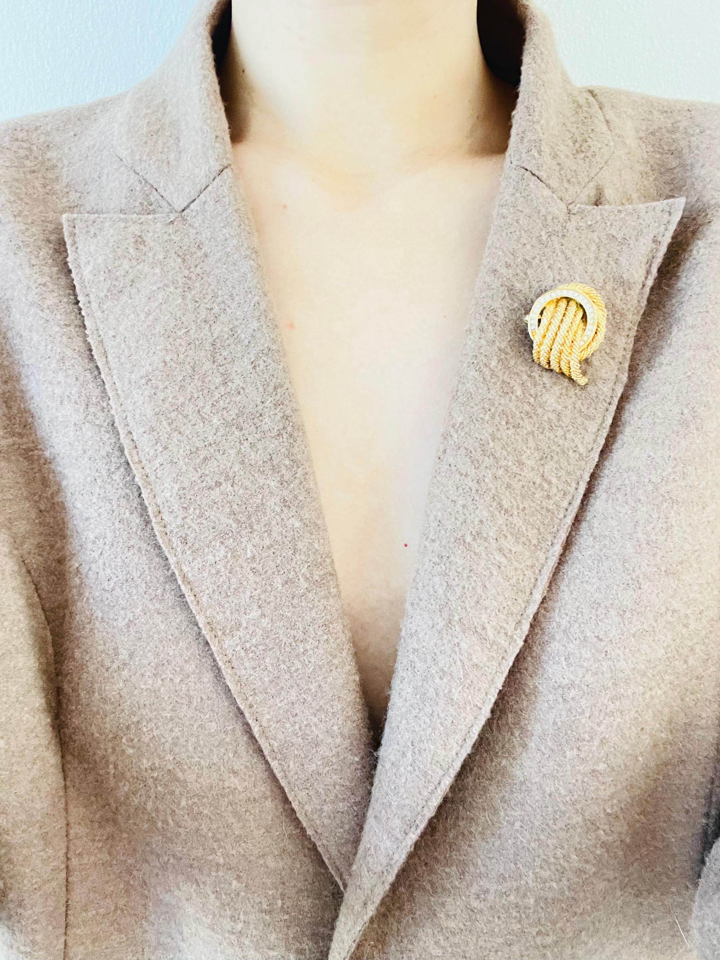 Women's or Men's Christian Dior 1970s Vintage Round Hoop Knot Twist Rope Crystals Gold Brooch