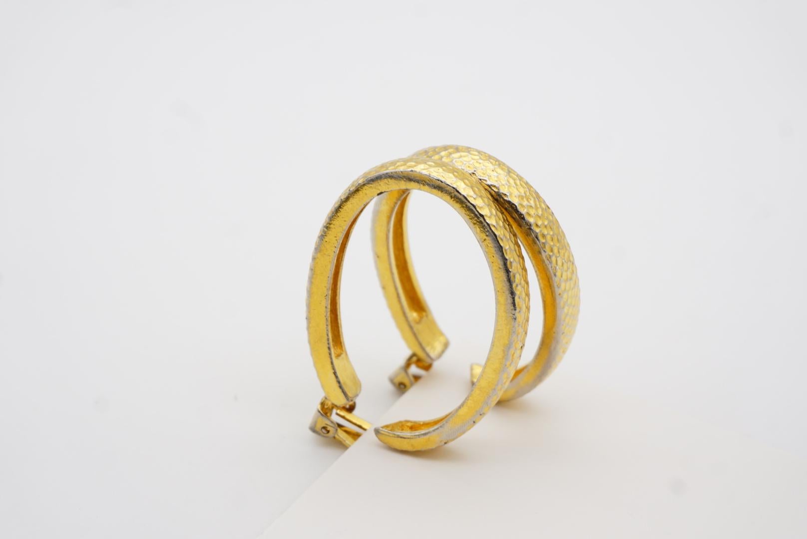 Christian Dior 1970er Jahre Vintage Texturierter großer ovaler Ring Creolen Chunky Clip-Ohrringe im Angebot 12