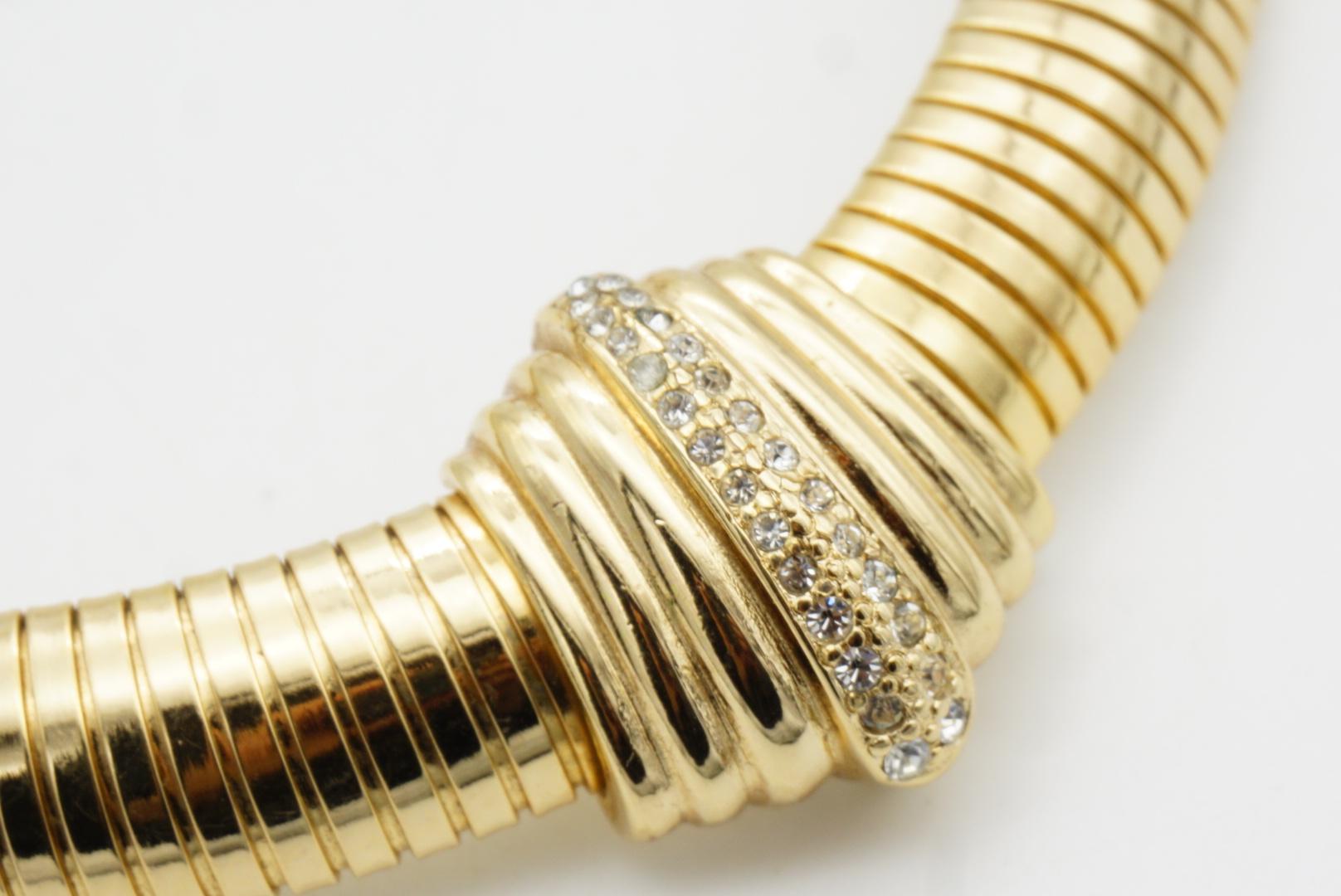 Christian Dior 1980 Vintage Extra Wide Crystals Ribbed Omega Chunky Necklace For Sale 6