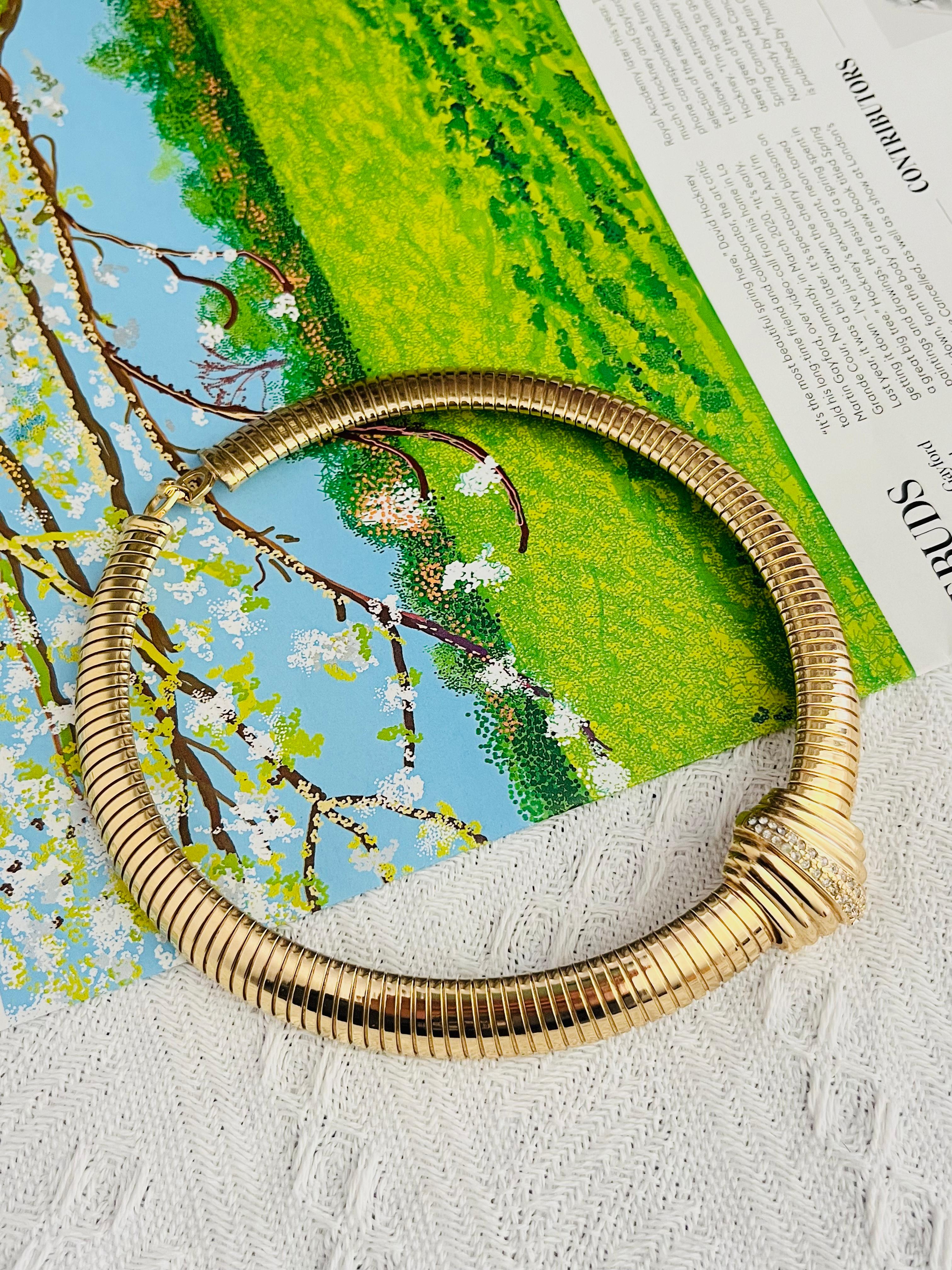 Art Deco Christian Dior 1980 Vintage Extra Wide Crystals Ribbed Omega Chunky Necklace For Sale