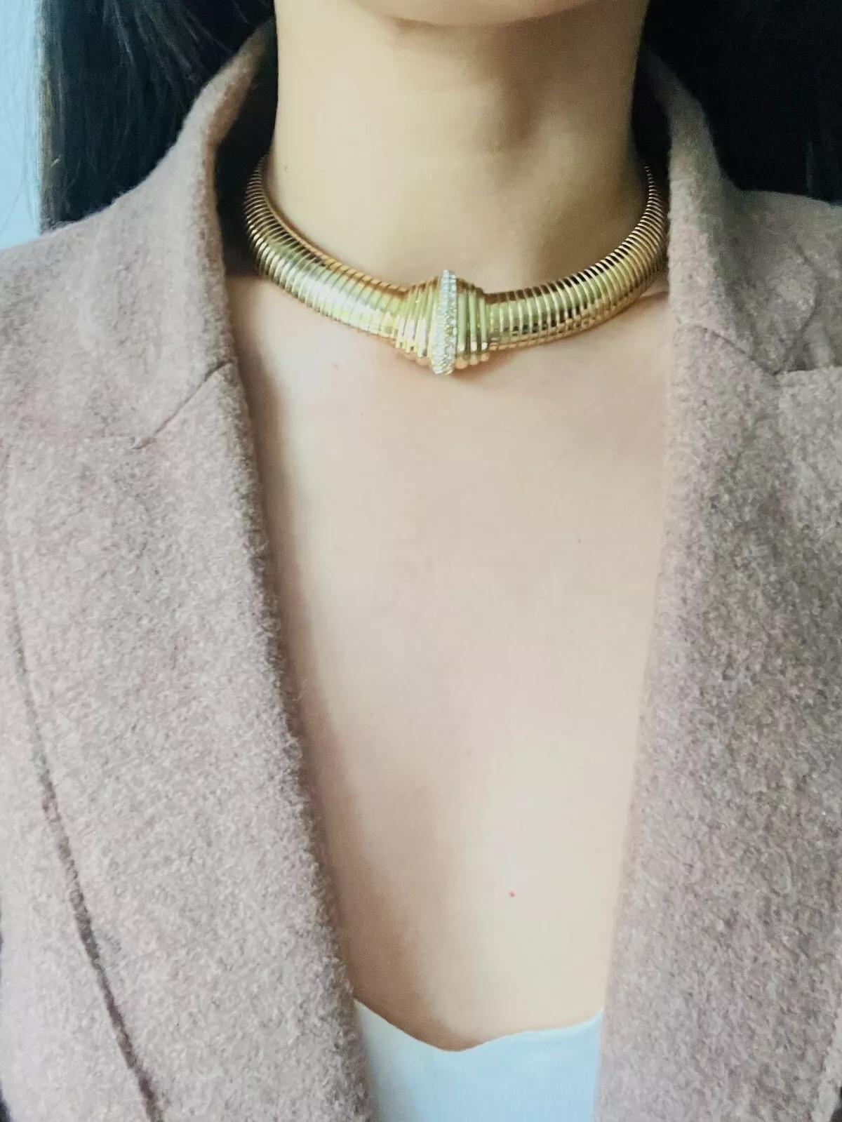 Christian Dior 1980 Vintage Extra Wide Crystals Ribbed Omega Chunky Necklace For Sale 1