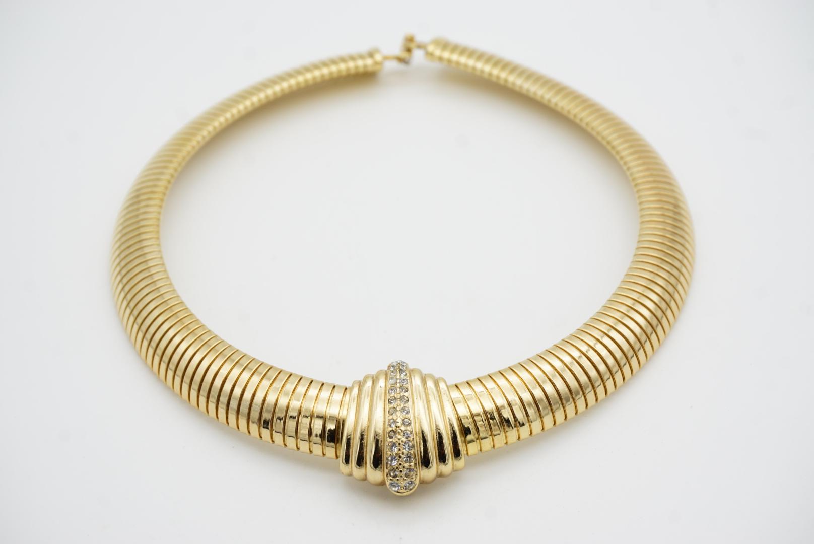 Christian Dior 1980 Vintage Extra Wide Crystals Ribbed Omega Chunky Necklace For Sale 3