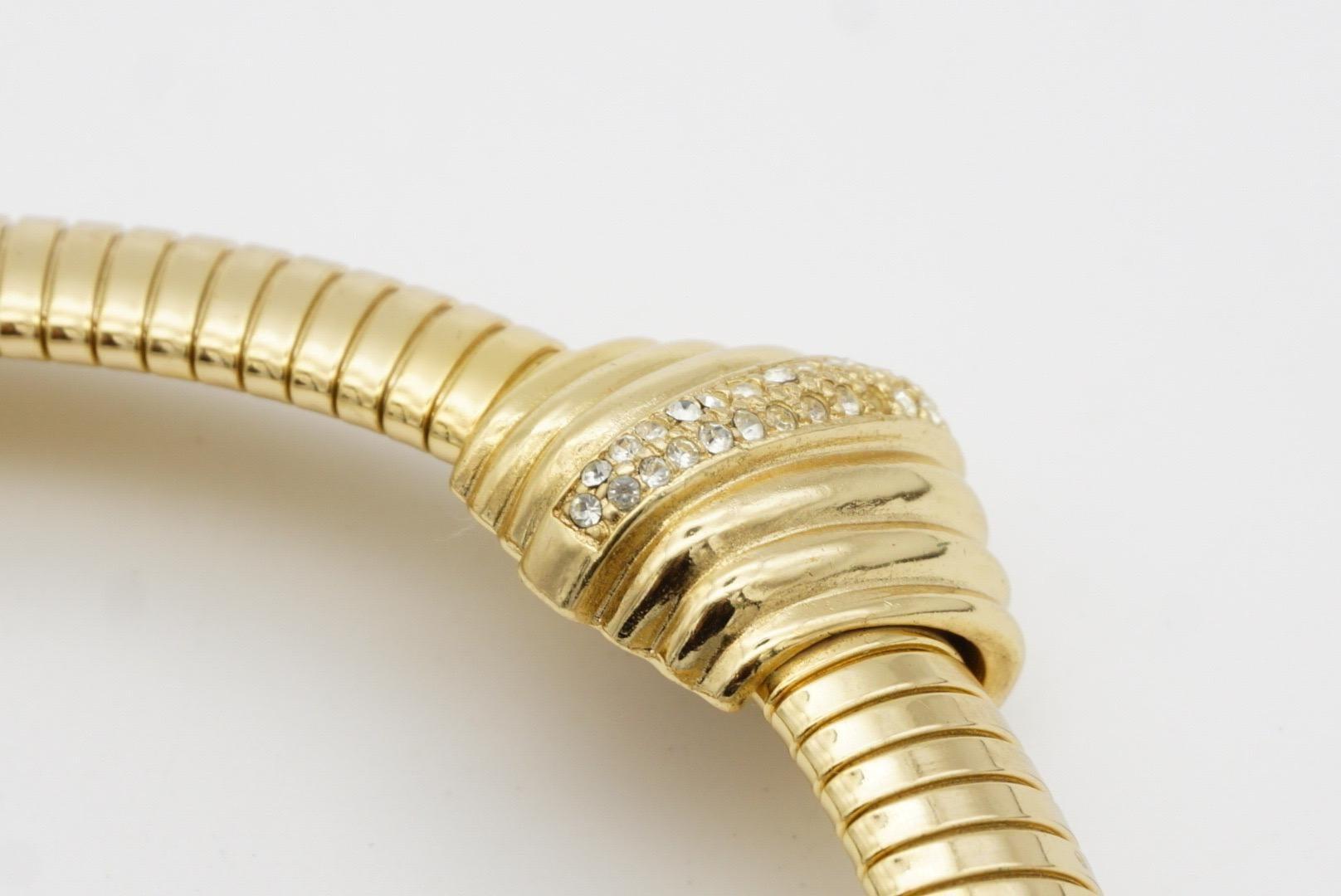 Christian Dior 1980 Vintage Shell Fan Crystal Wide Ribbed Omega Chunky Necklace en vente 6