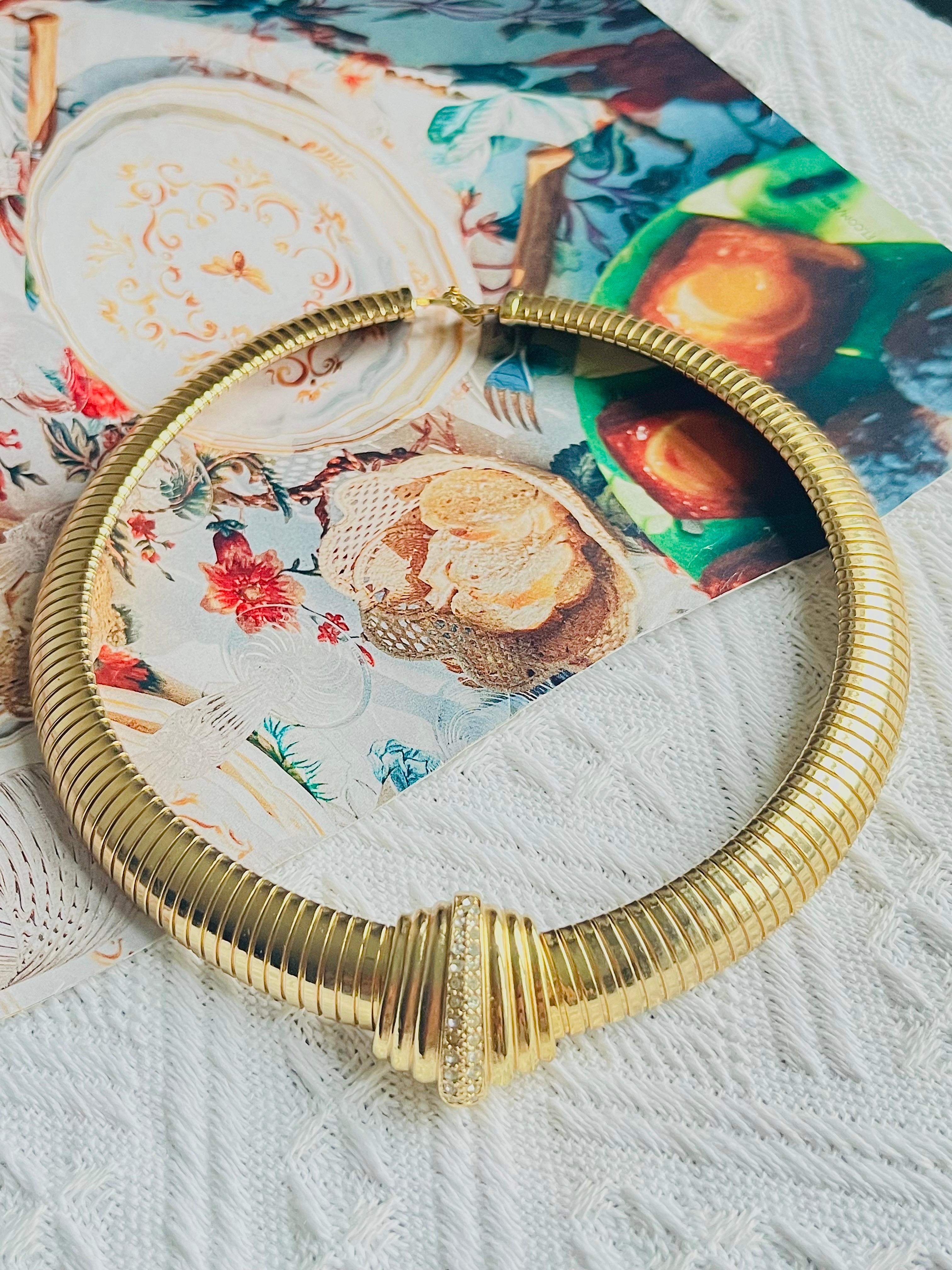 Christian Dior 1980 Vintage Shell Fan Crystal Wide Ribbed Omega Chunky Necklace Unisexe en vente