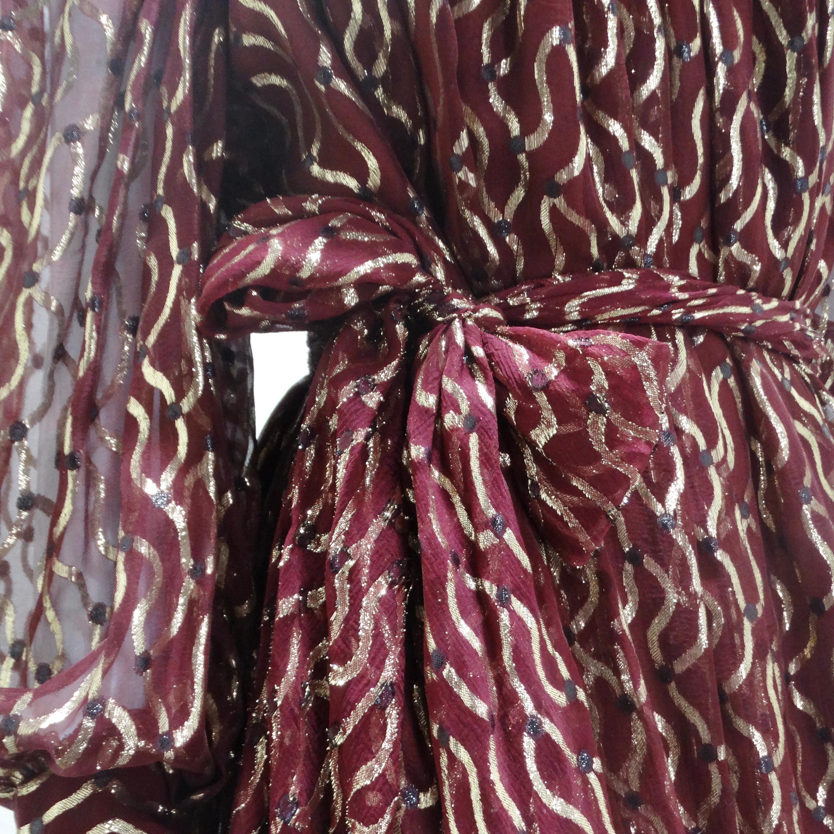 Noir Robe des années 1980 de Christian Dior en bourgogne et or métallisé en vente