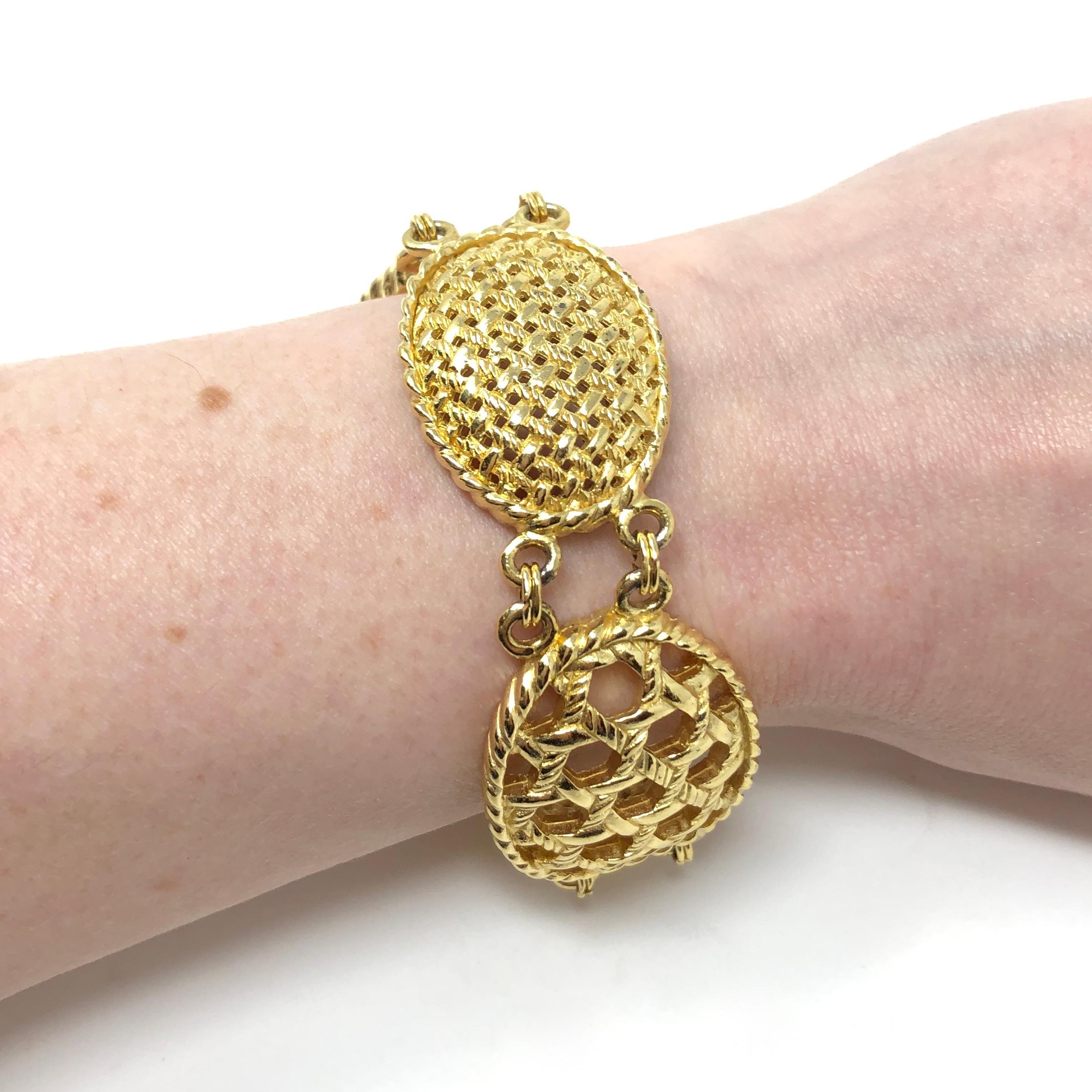 Christian Dior 1980s Gold Plated 'Cannage' Design Vintage Bracelet For Sale 3